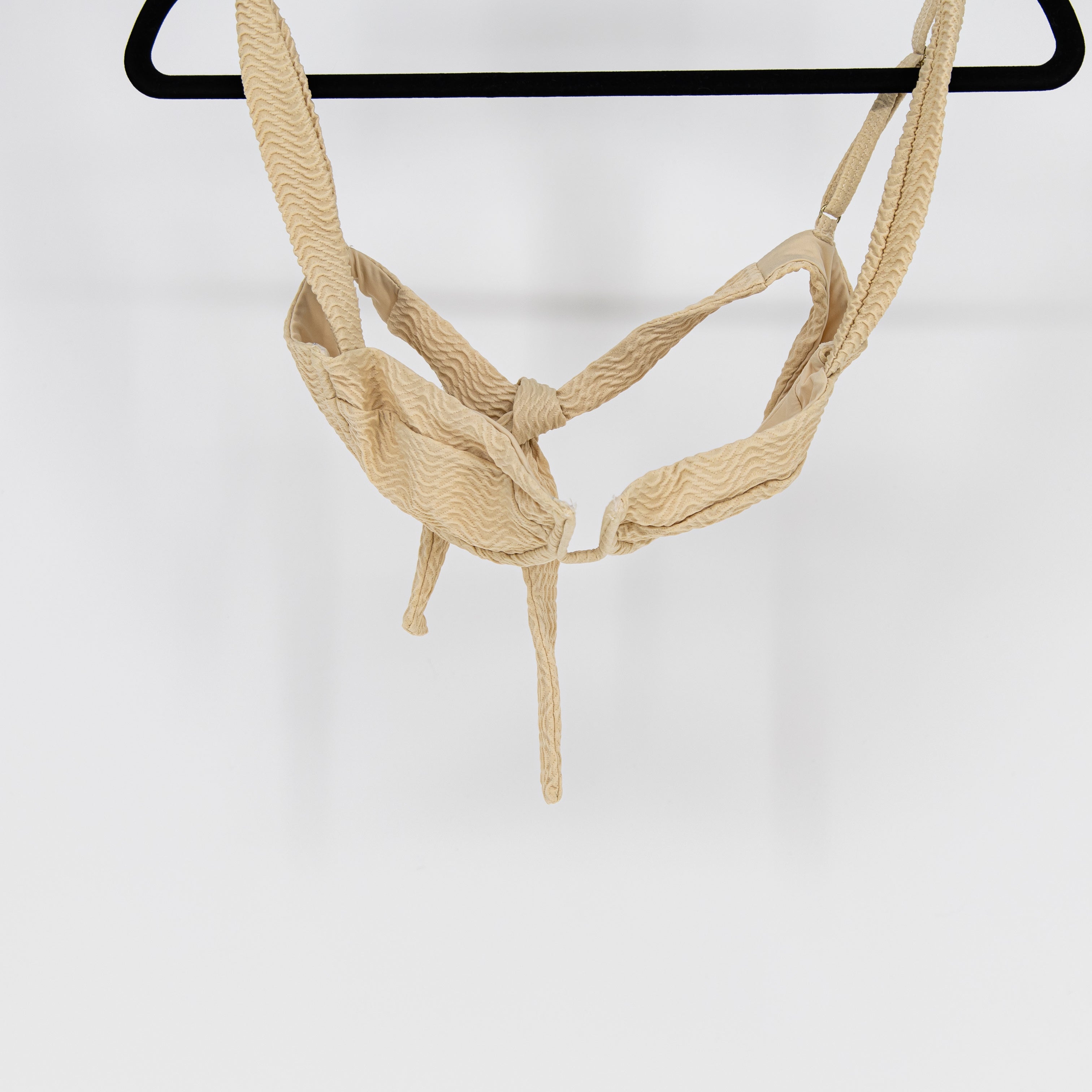 Monday Swimwear Cala Roja Underwire Bikini Bathing Suit Top Textured Neutral S
