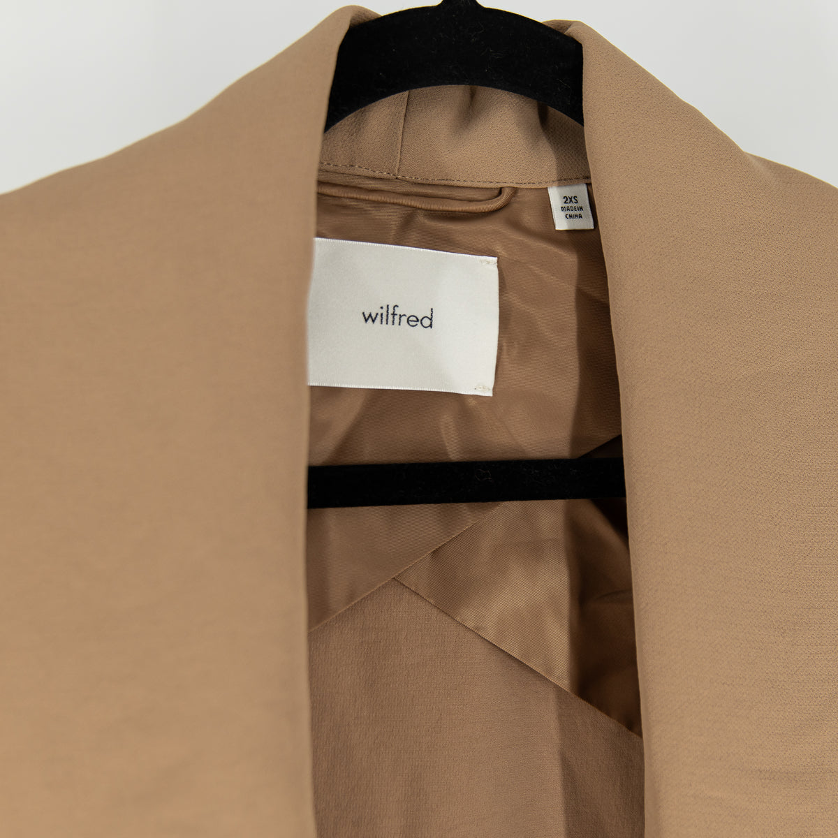Wilfred Aritzia Relaxed Fit Open Front Crepe Blazer Jacket Gold Camel XXS