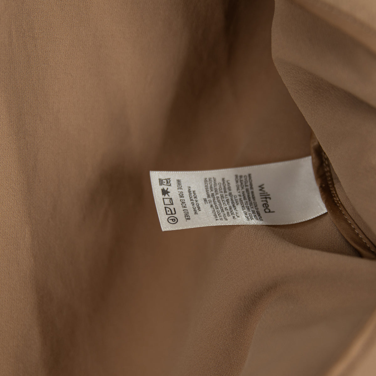 Wilfred Aritzia Relaxed Fit Open Front Crepe Blazer Jacket Gold Camel XXS