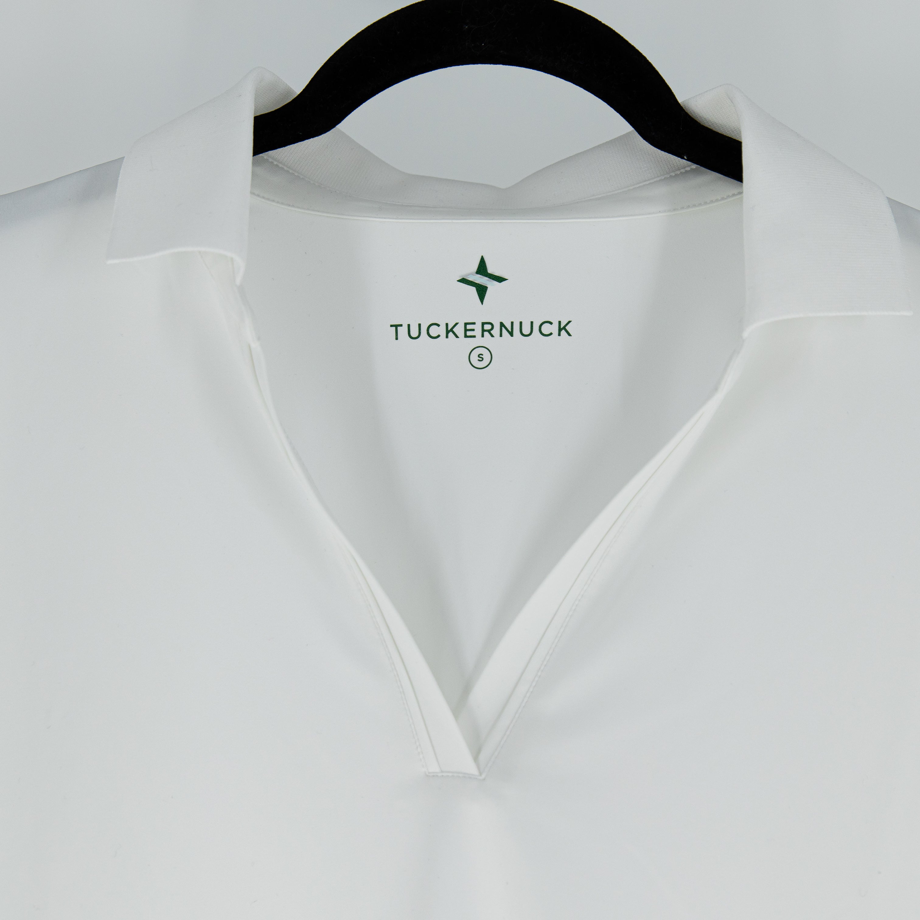 Tuckernuck Women's Short Sleeve V Neck Sport Athletic Polo Shirt Top White Small