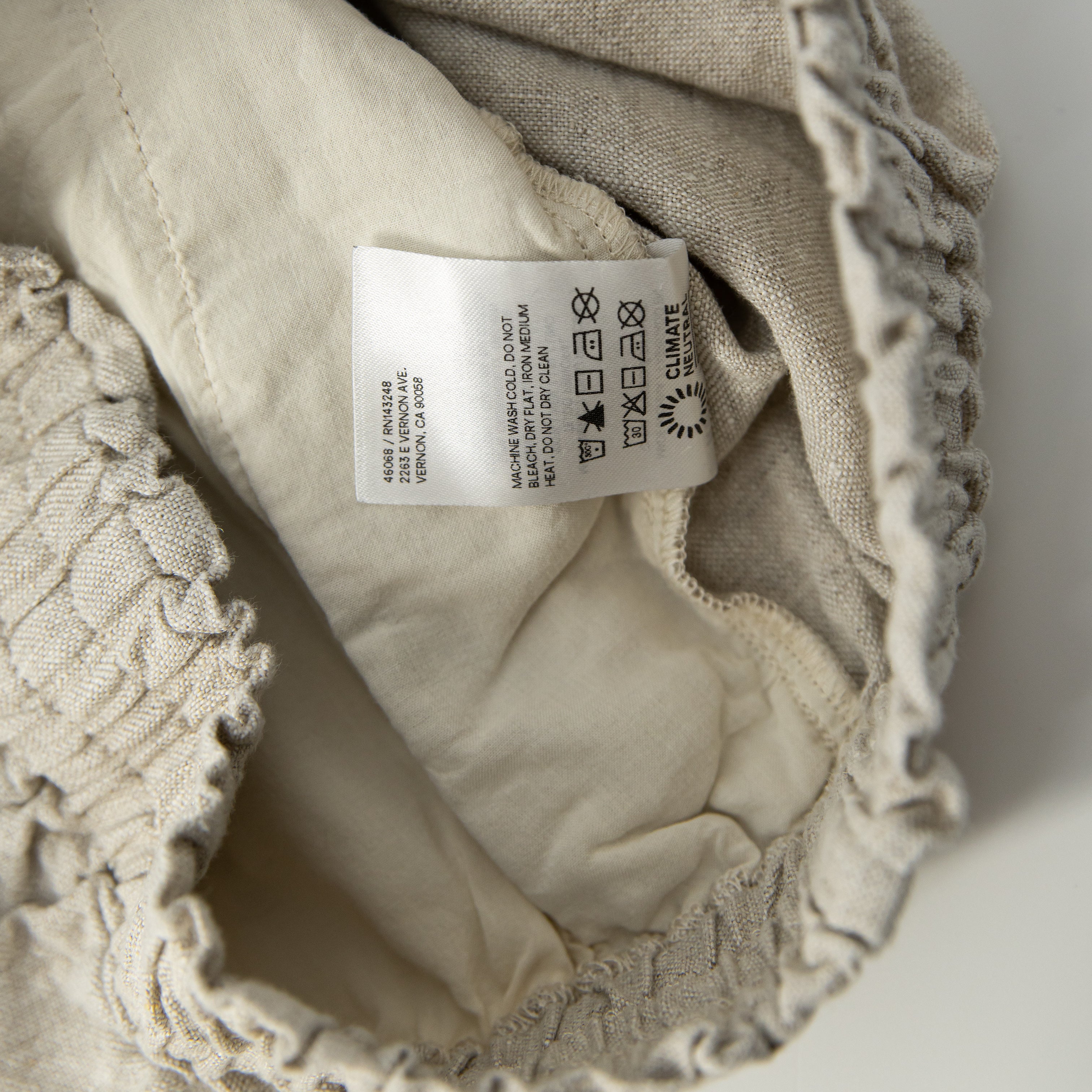 Reformation Mila Linen Smocked Stretch Waist Pull On Mini Shorts Beige Small