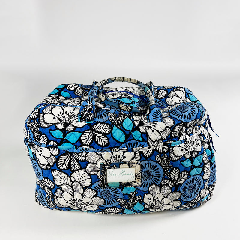 Vera Bradley Grand Traveler Duffel Weekender Bag Blue Bayou Print Pattern