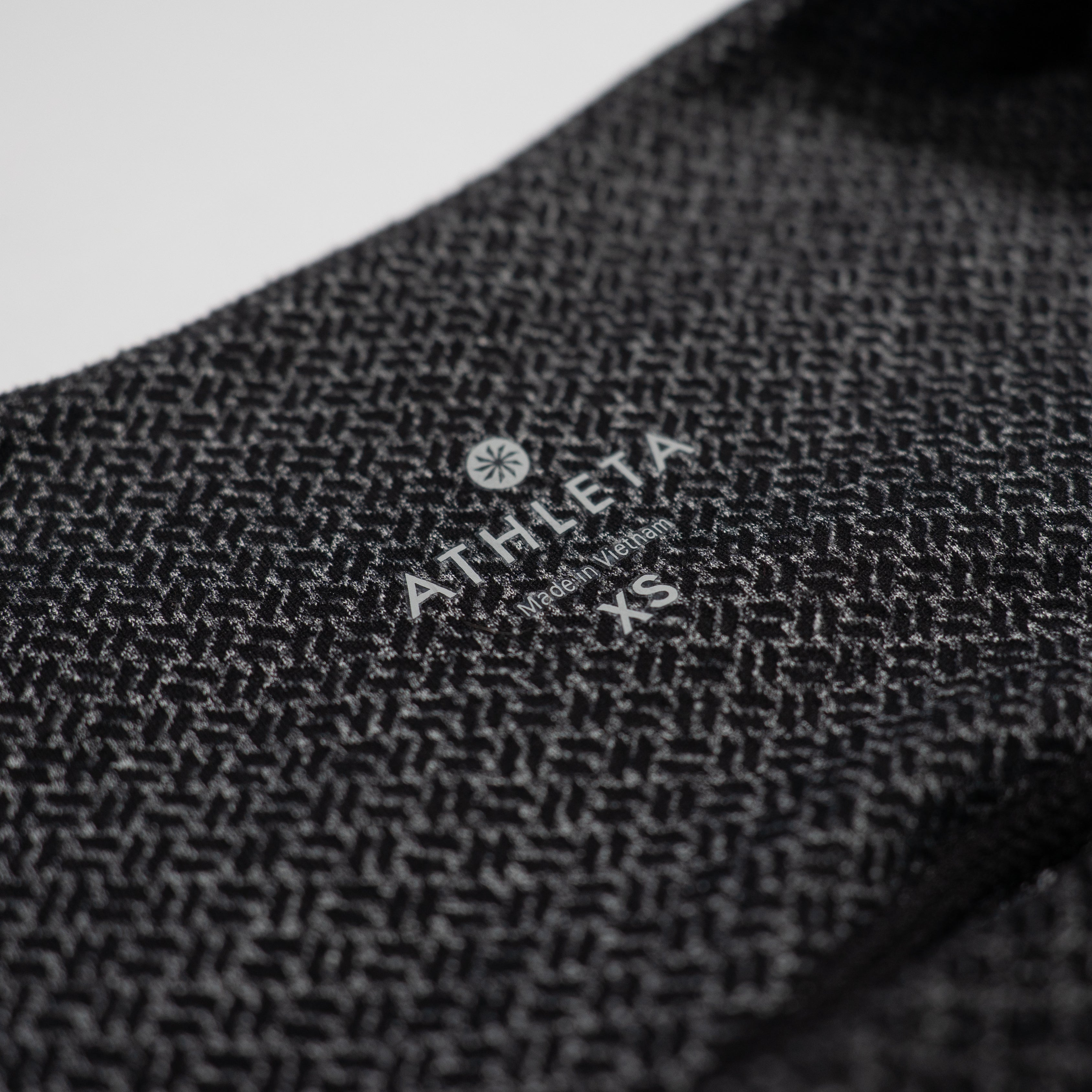 NEW Athleta Criss Cross Power Up 7/8 Ankle Crop Athletic Work Out Tights Legging