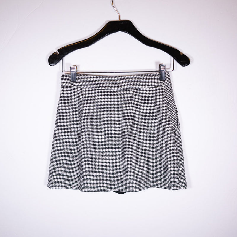 Abercrombie & Fitch Black White Micro Houndstooth Print Pattern Mini Skirt XS