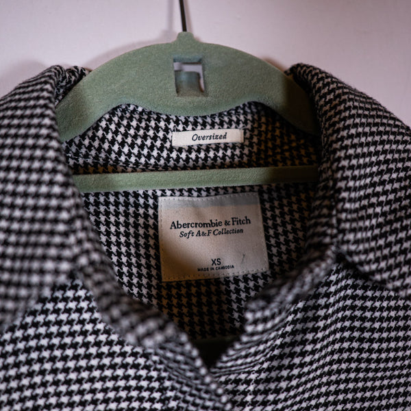 Abercrombie & Fitch Soft A&F Collection Black White Houndstooth Button Front Top