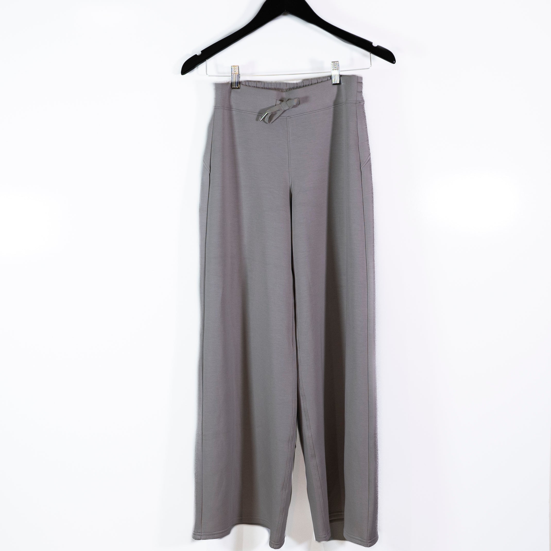 Spanx Women's AirEssentials Lightweight Pull On Straight Leg Travel Pants Beige
