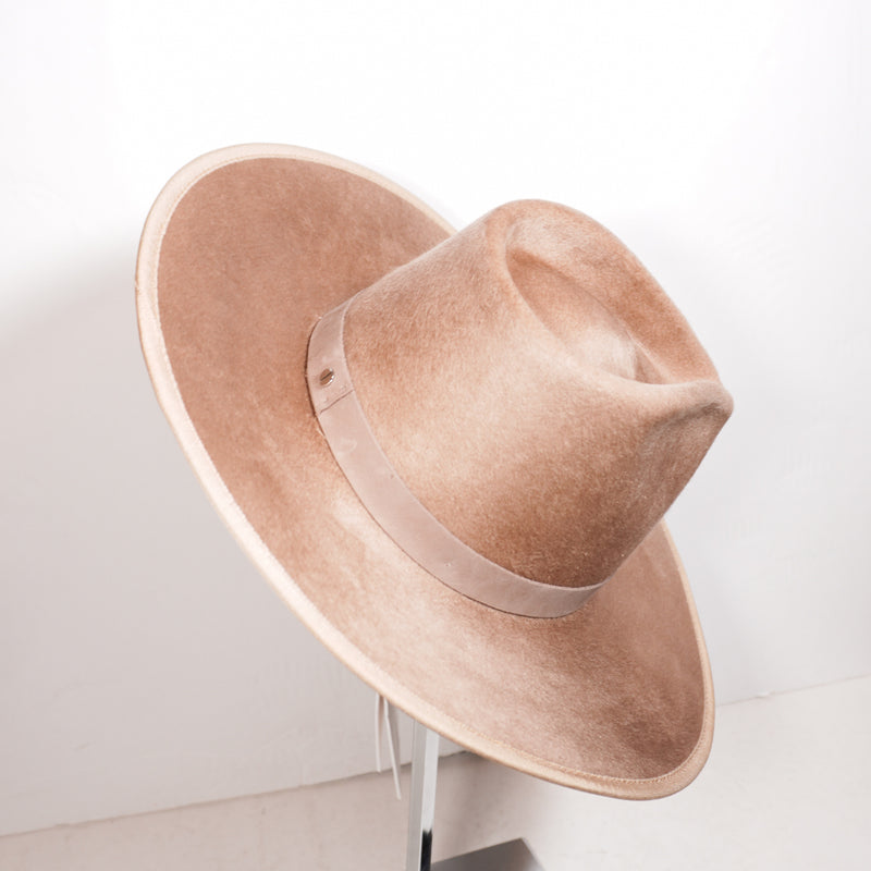 NEW Janessa Leone Skyler Wool Oversize Brim Hat Accessory Wheat JLAW2103
