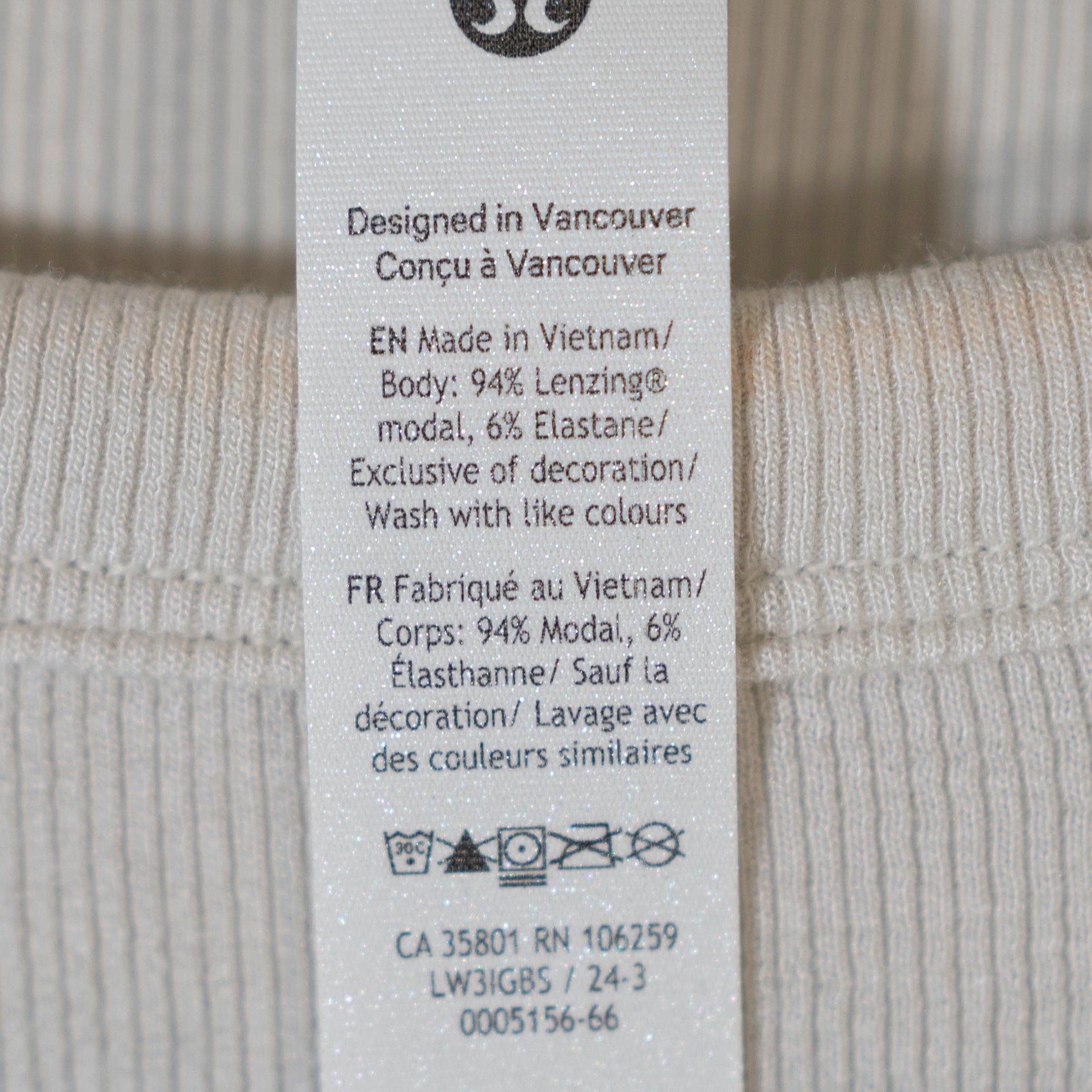 NEW Lululemon Women's Hold Tight Straight Hem Cropped Long Sleeve Shirt Bone 2