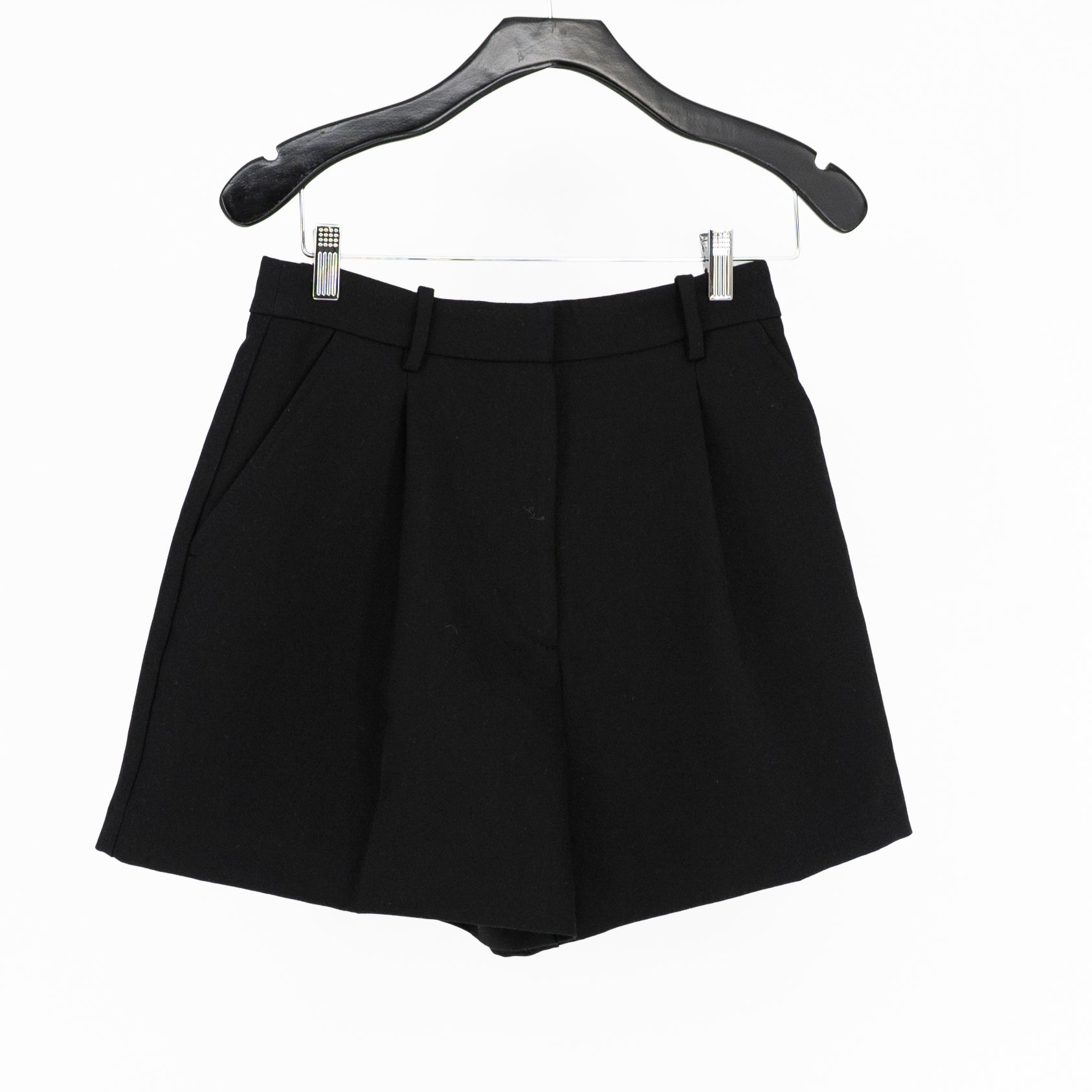 Zara Women's High Waisted Pleated Crepe Mini Shorts Black Small