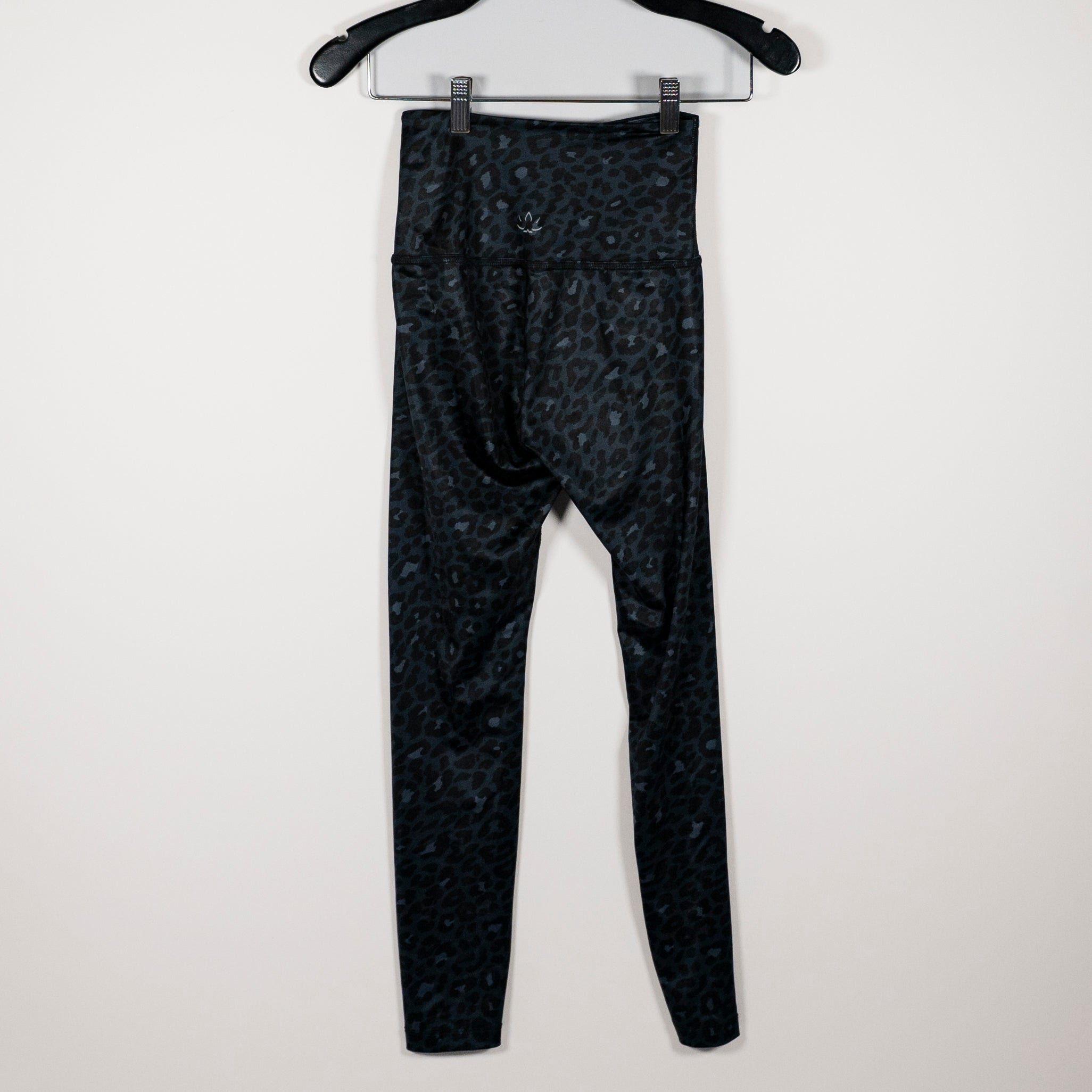 Beyond Yoga Women's Lux High Waisted Athletic Midi Leggings Leopard Pattern XS