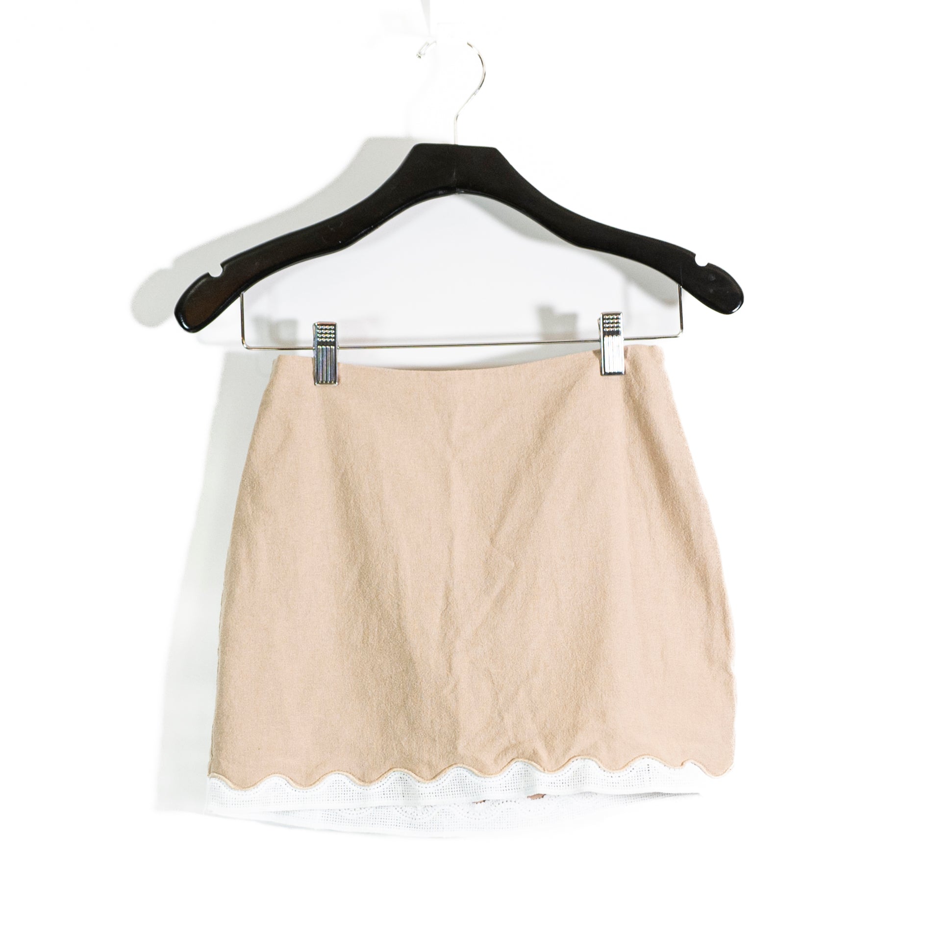 Le Lis Cotton Weave Scalloped Edge Hem Trim Mini Skirt Beige XS