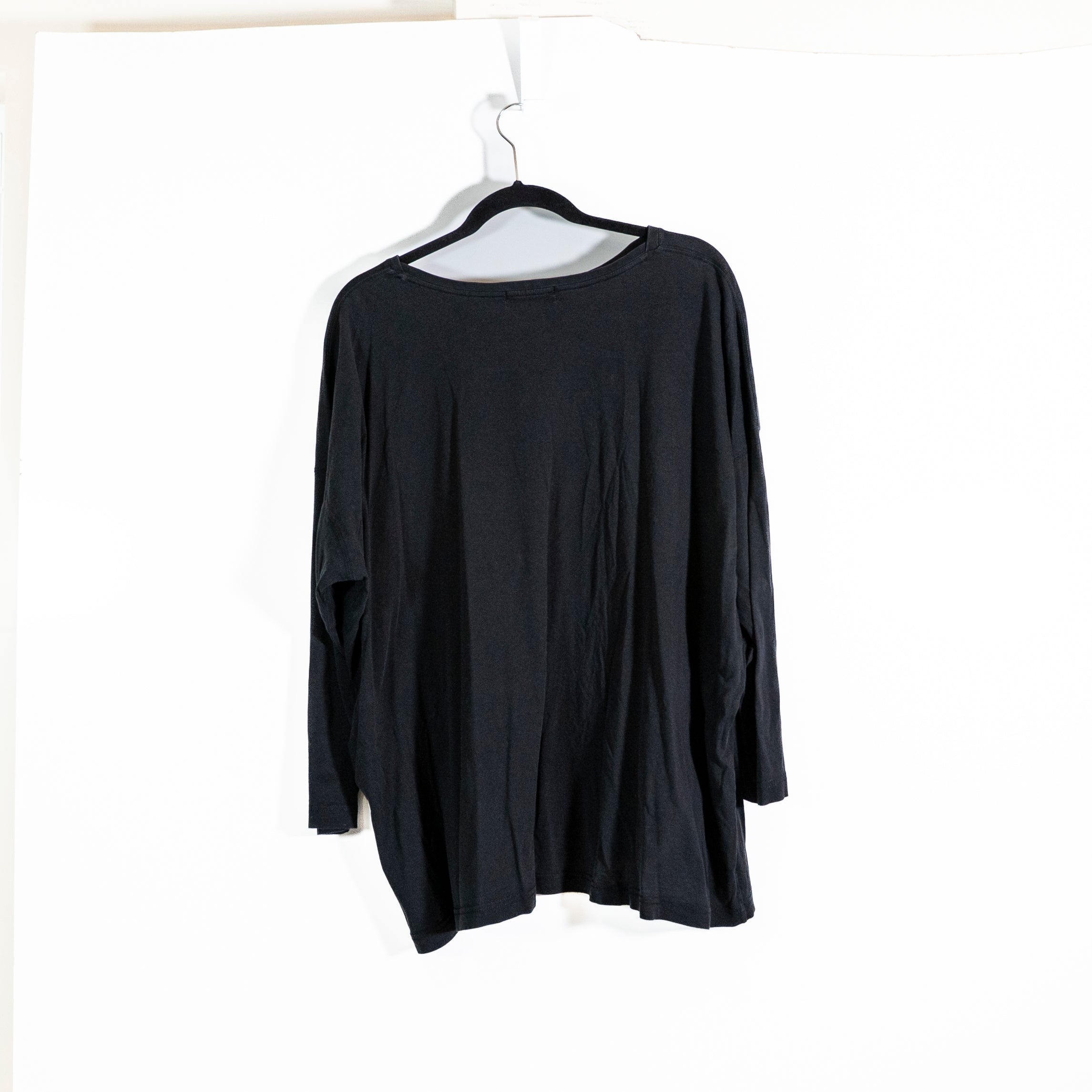 Eskandar Cotton Crew Neck Floral Flower Embroidered Long Sleeve Tee Shirt Black