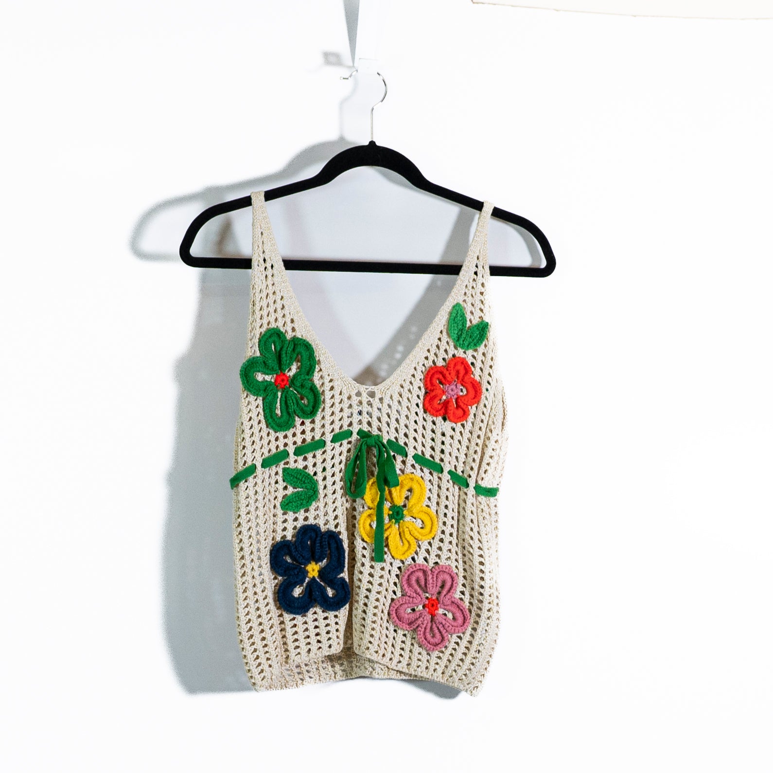 Zara Crochet Knit Floral Flower Embroidered Applique Sleeveless Tank Top Medium