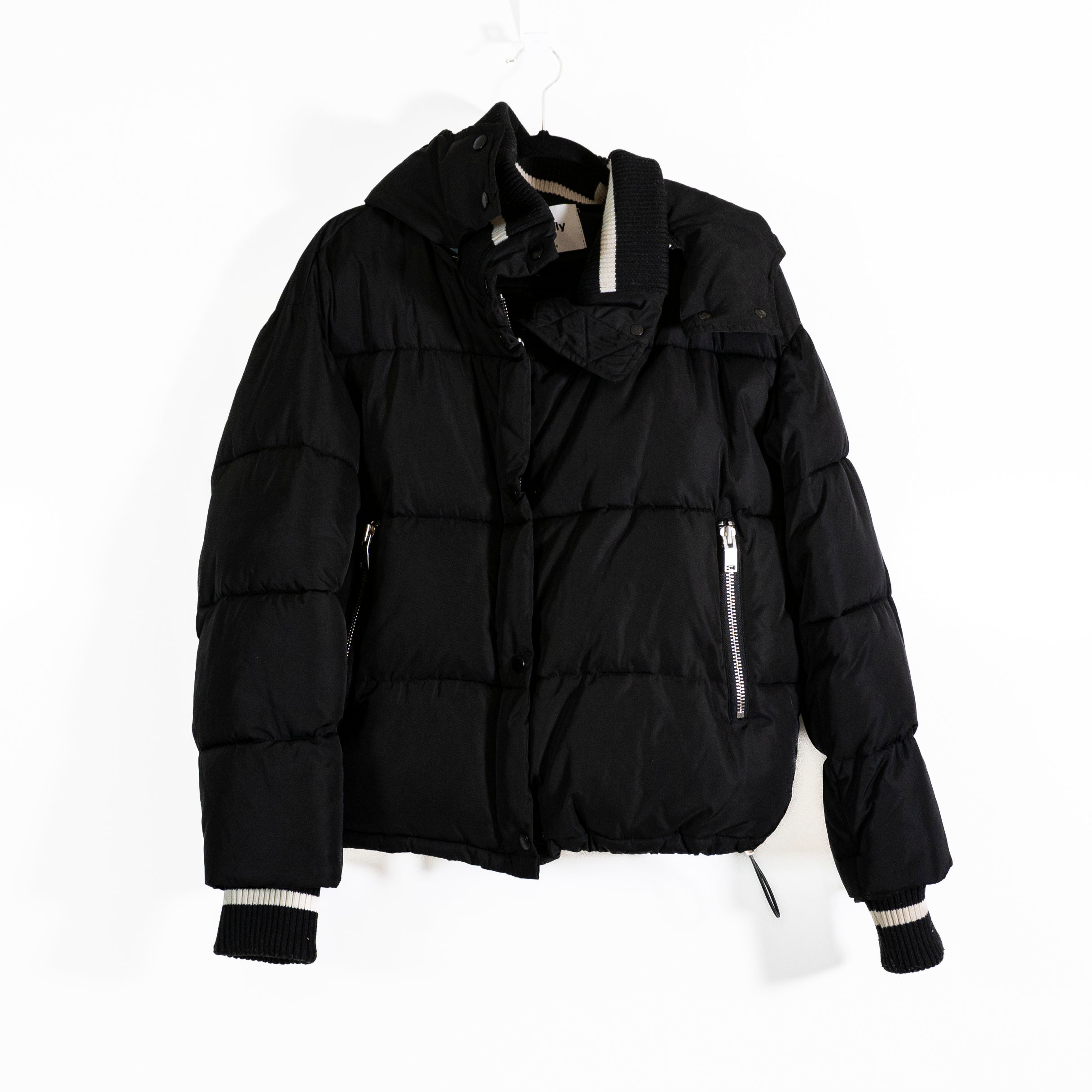 Ena Pelly Women's Recycled Quilted Cropped Puffer Jacket Black White 6