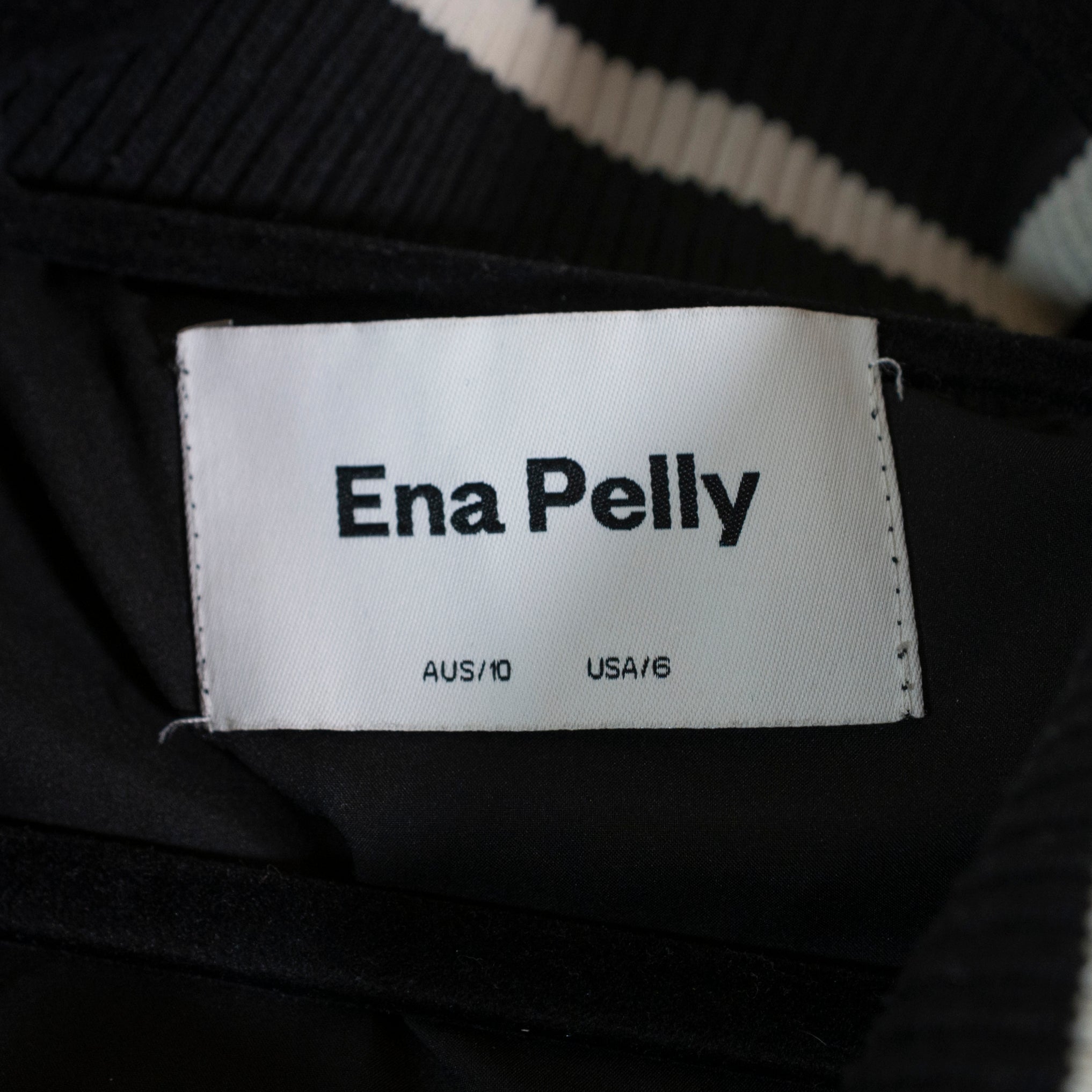 Ena Pelly Women's Recycled Quilted Cropped Puffer Jacket Black White 6