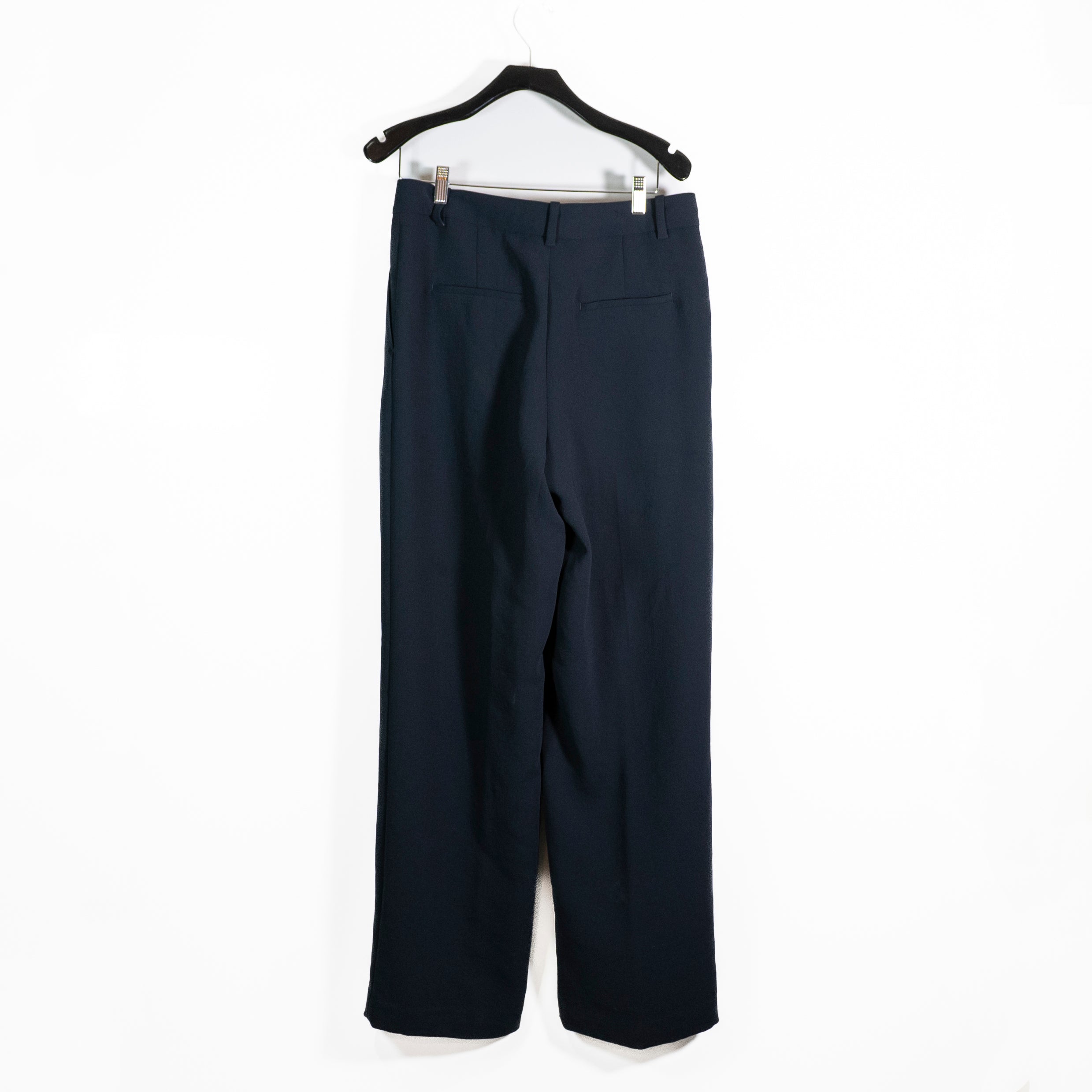 Aritzia Women's The Effortless Straight Leg Chiffon Trouser Pants Black 10 Tall