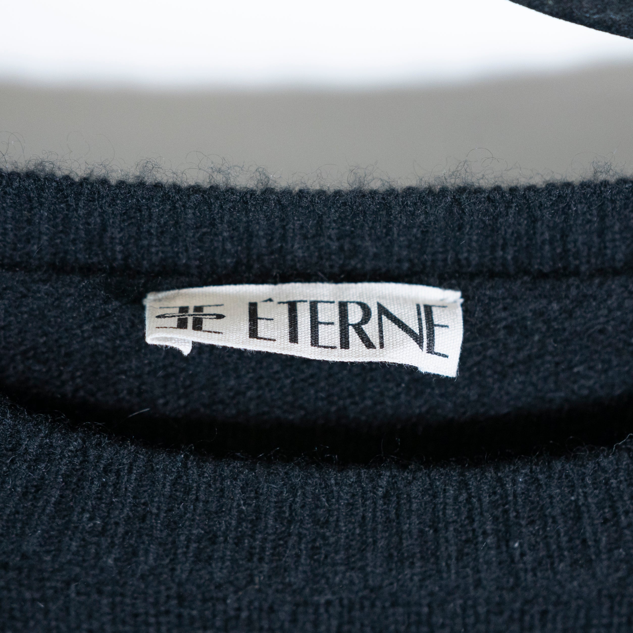 Eterne 100% Cashmere Knit Stretch Crew Neck Pullover Sweater Black XS/S