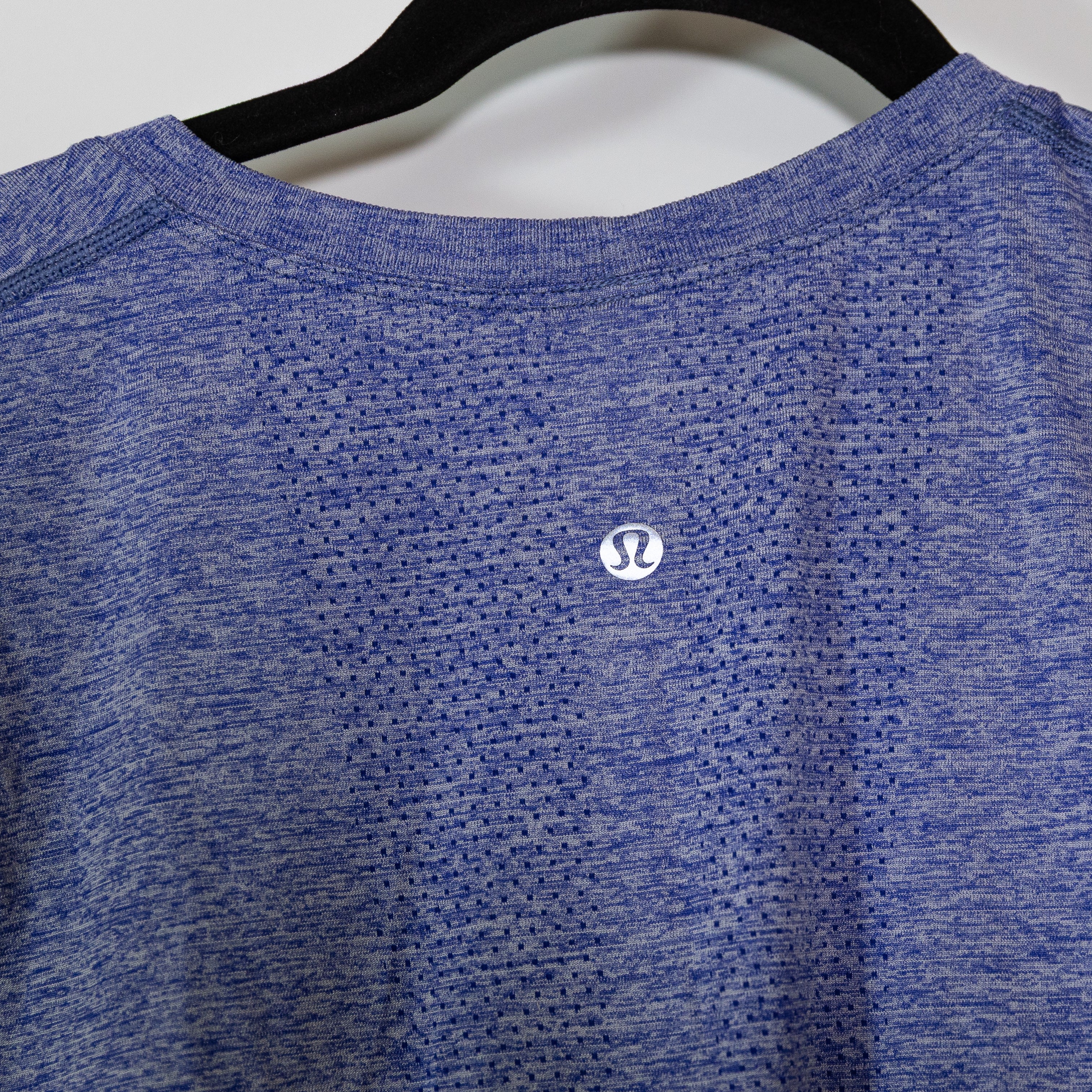 Lululemon Women's Run Swiftly Tech Long Sleeve Crew Neck Tee Shirt Purple Blue M