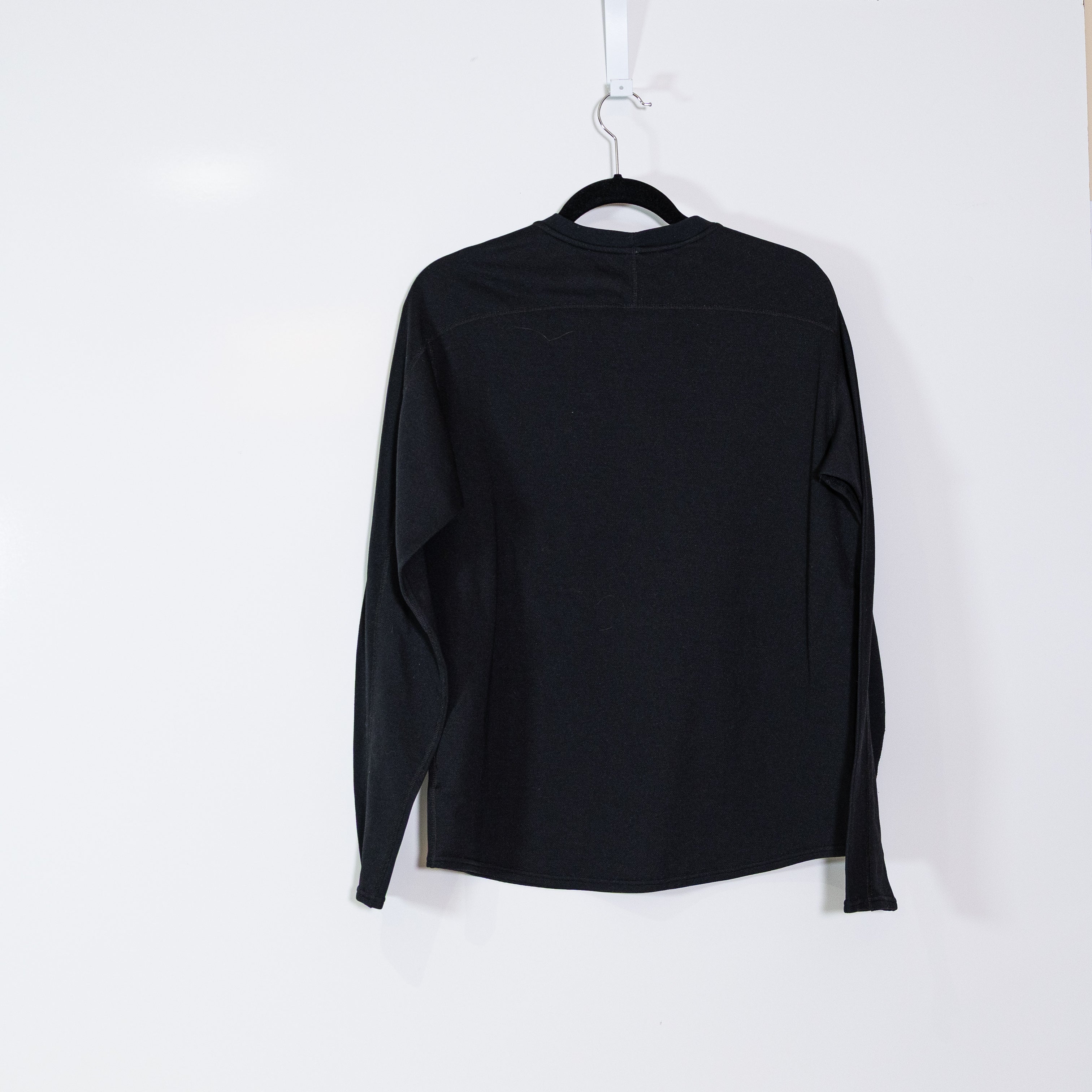 Patagonia Men's Crew Neck Long Sleeve Lightweight Base Layer Shirt Black Large