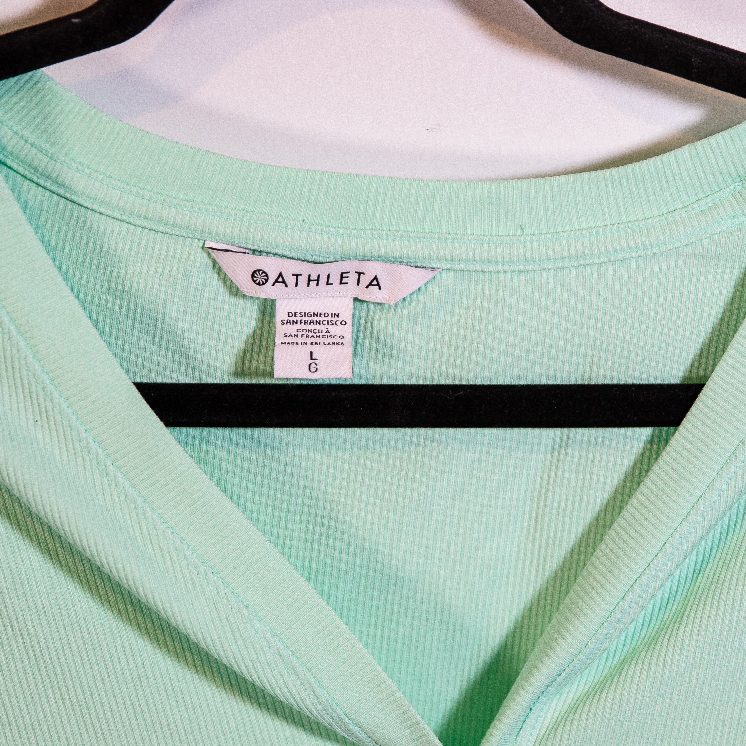 Athleta Women's Uptempo Ribbed Henley Long Sleeve V Neck Tee Shirt Mint Blue L