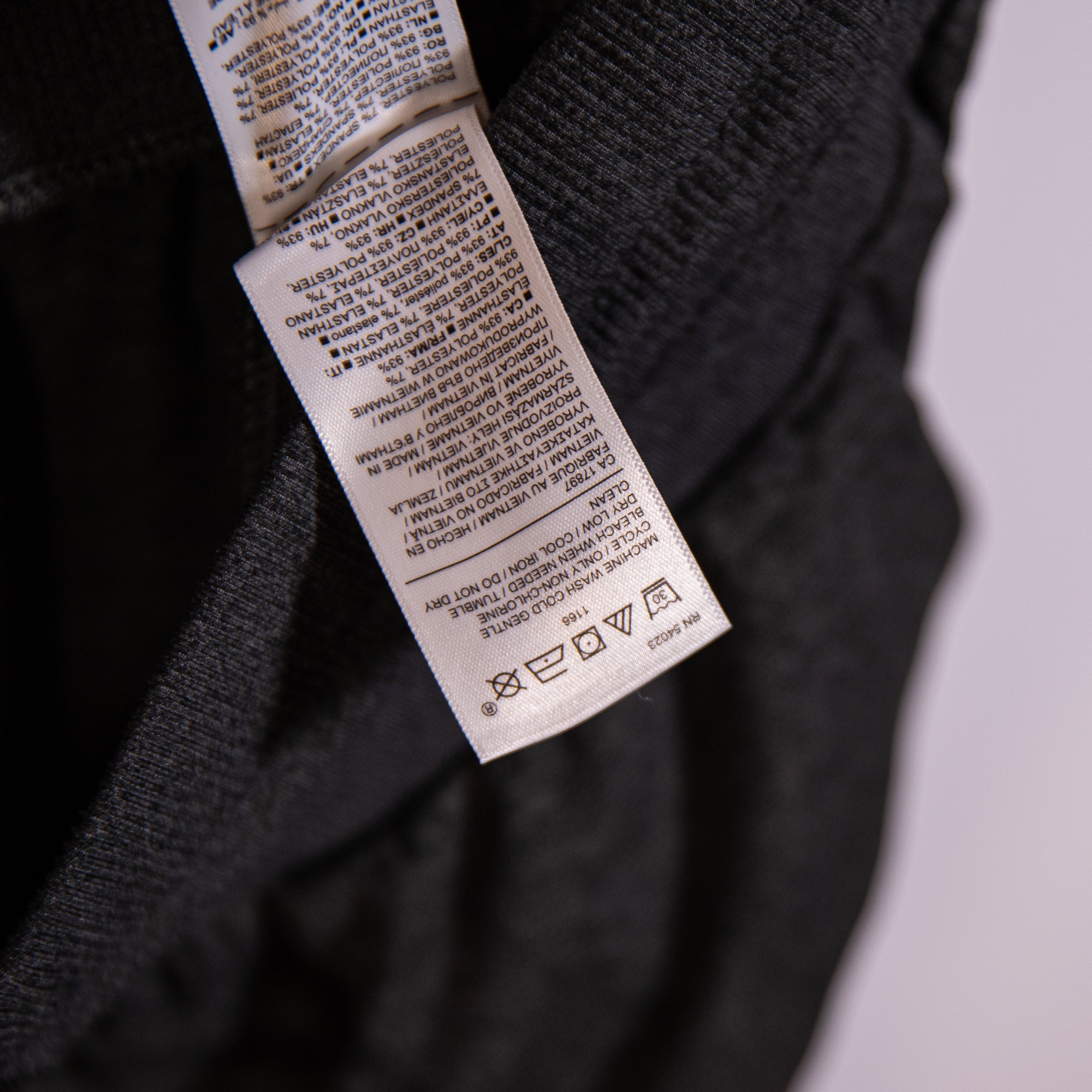 Athleta Women's Uptempo Joggers Stretch Knit Mid Rise Ankle Crop Pants Gray M