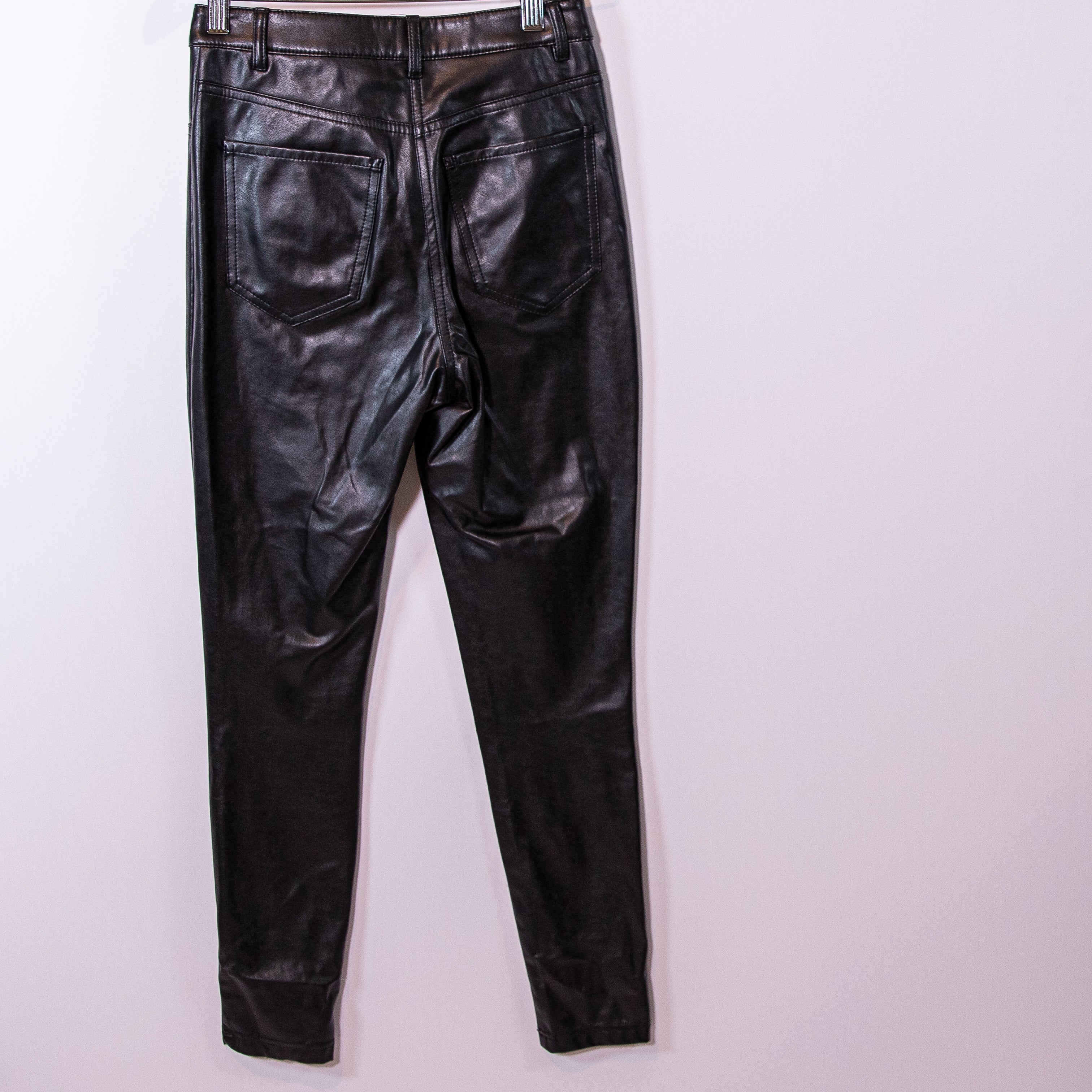 Wilfred Free Aritzia Charm Faux Vegan Leather High Waisted Leggings Pants Black