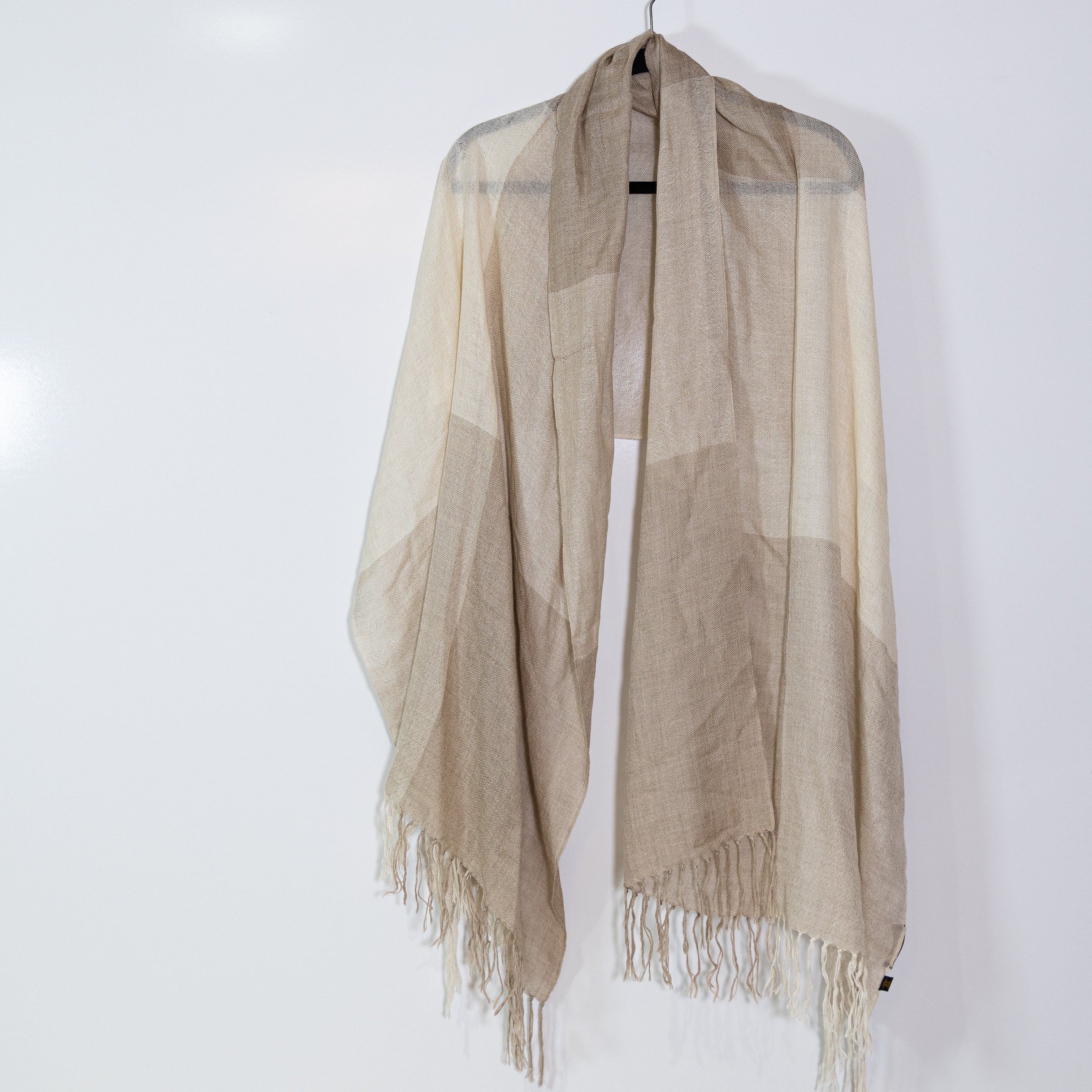 Brioni Made In Italy Cashmere Silk Knit Fringe Oversized Scarf Wrap Shawl Beige