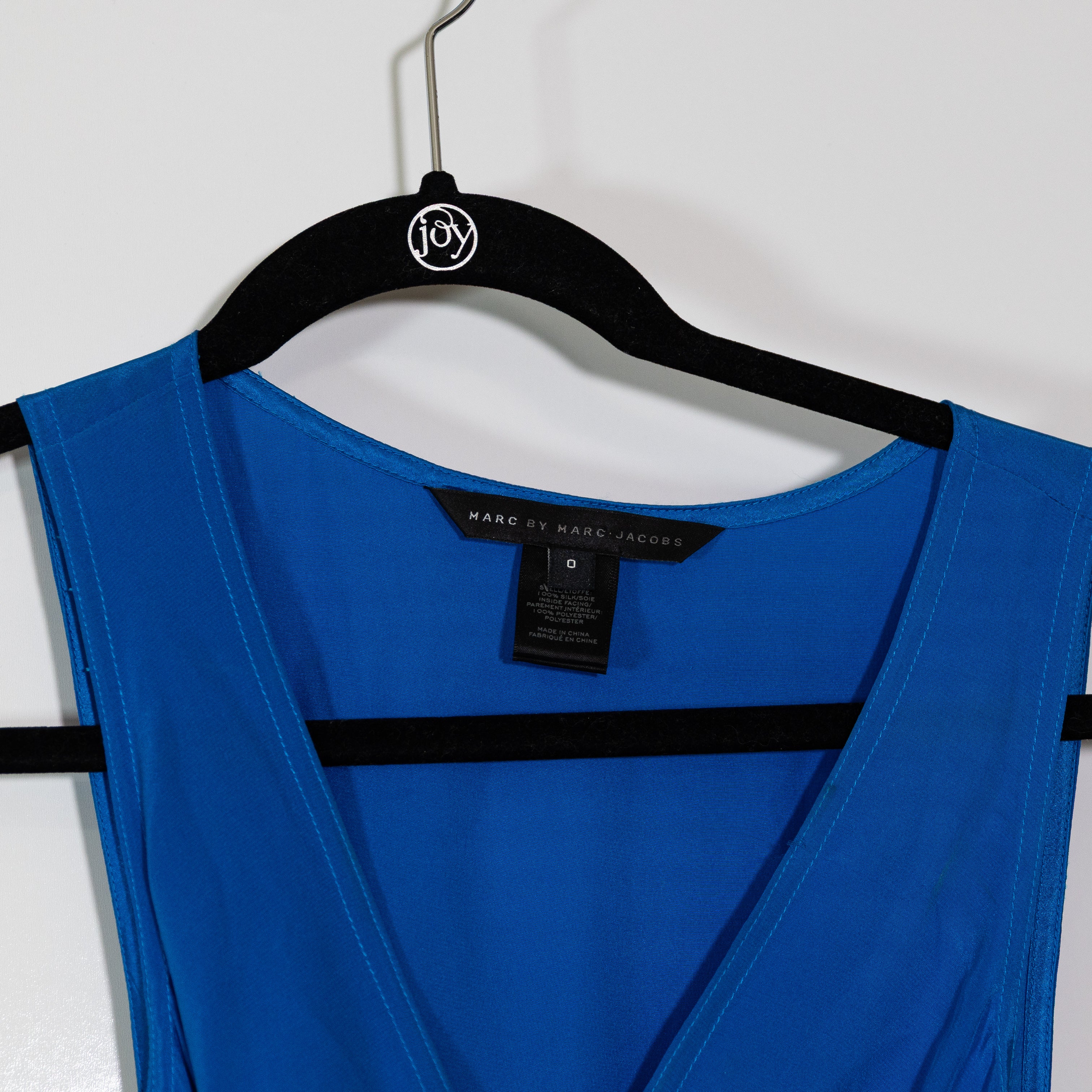 Marc By Marc Jacobs Silk Chiffon V Neck Asymmetrical Hem Tie Waist Midi Dress 0