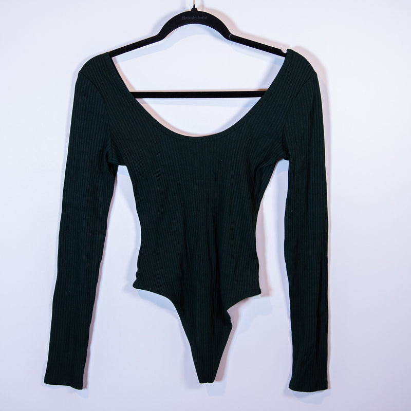 Wilfred Free Aritzia Seamless Rib Knit Stretch Scoop Neck Long Sleeve Bodysuit