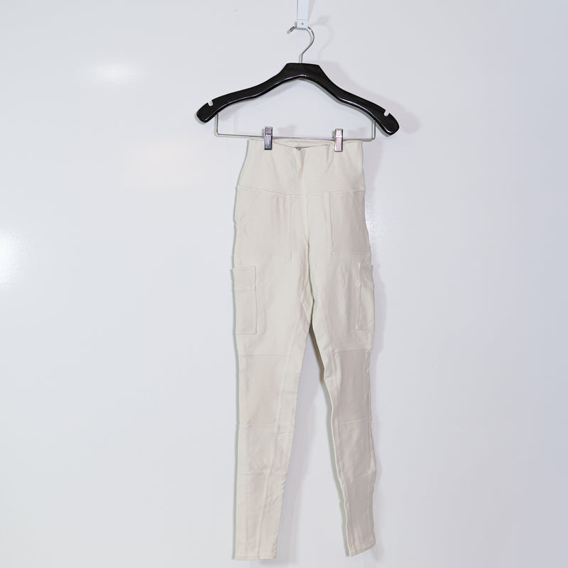 Alo Yoga Women's Cargo Multi Pocket Athletic Work Out Leggings Bone White XXS