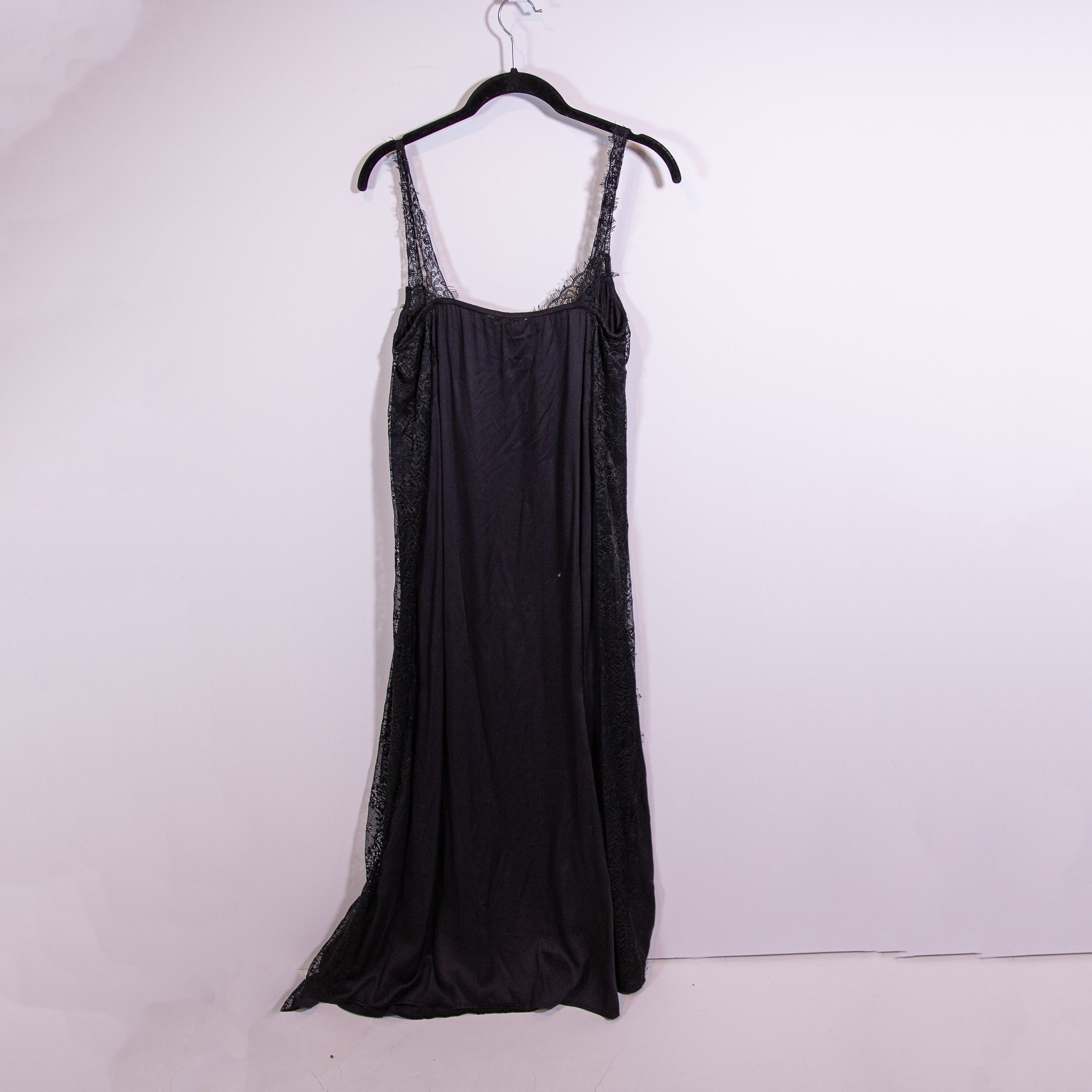 Let Me Be Anthropologie Eyelash Trim Lace Strap Satin Slip Midi Dress Black XS