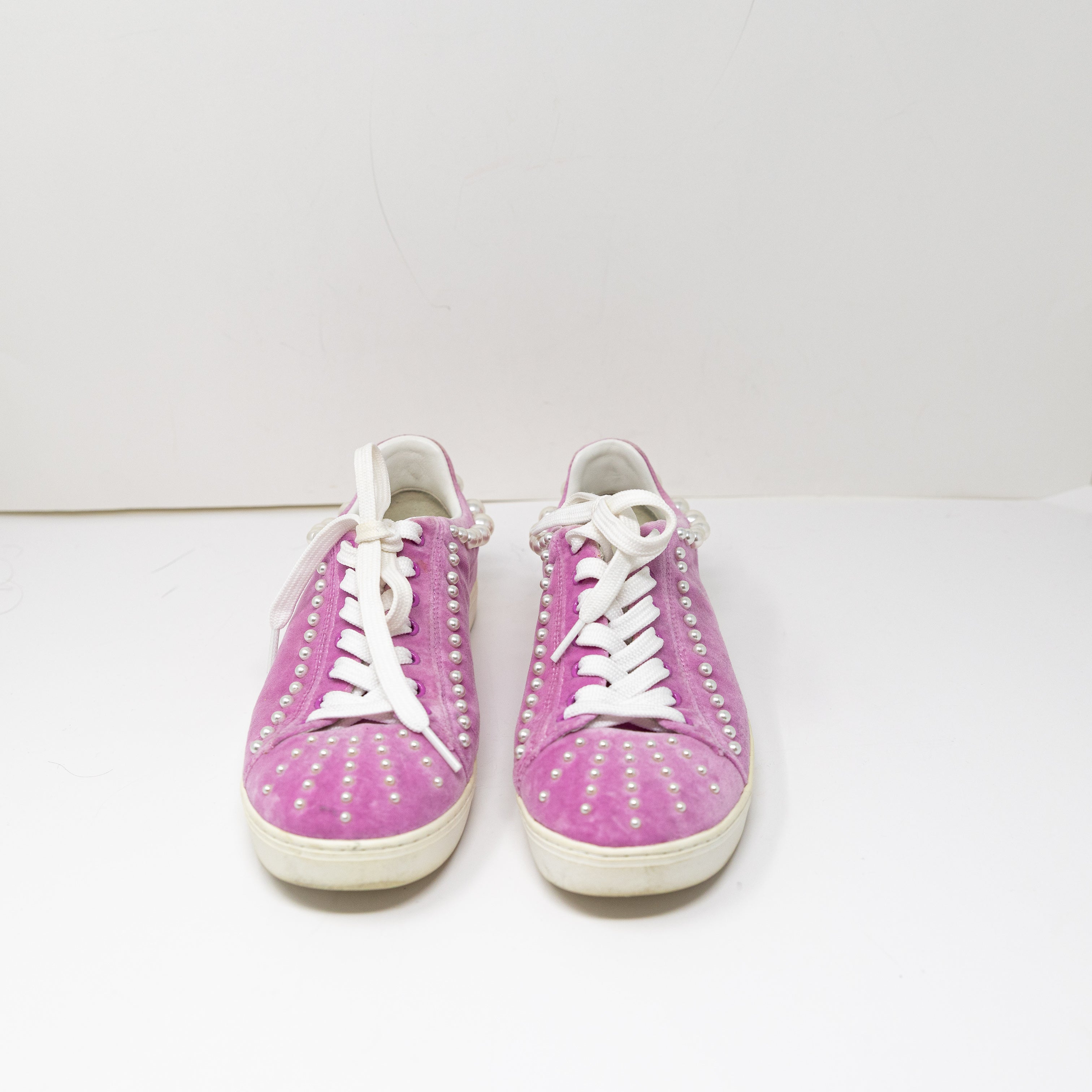 Stuart Weitzman Goldie Velvet Velour Faux Pearl Beaded Embellished Sneakers Pink