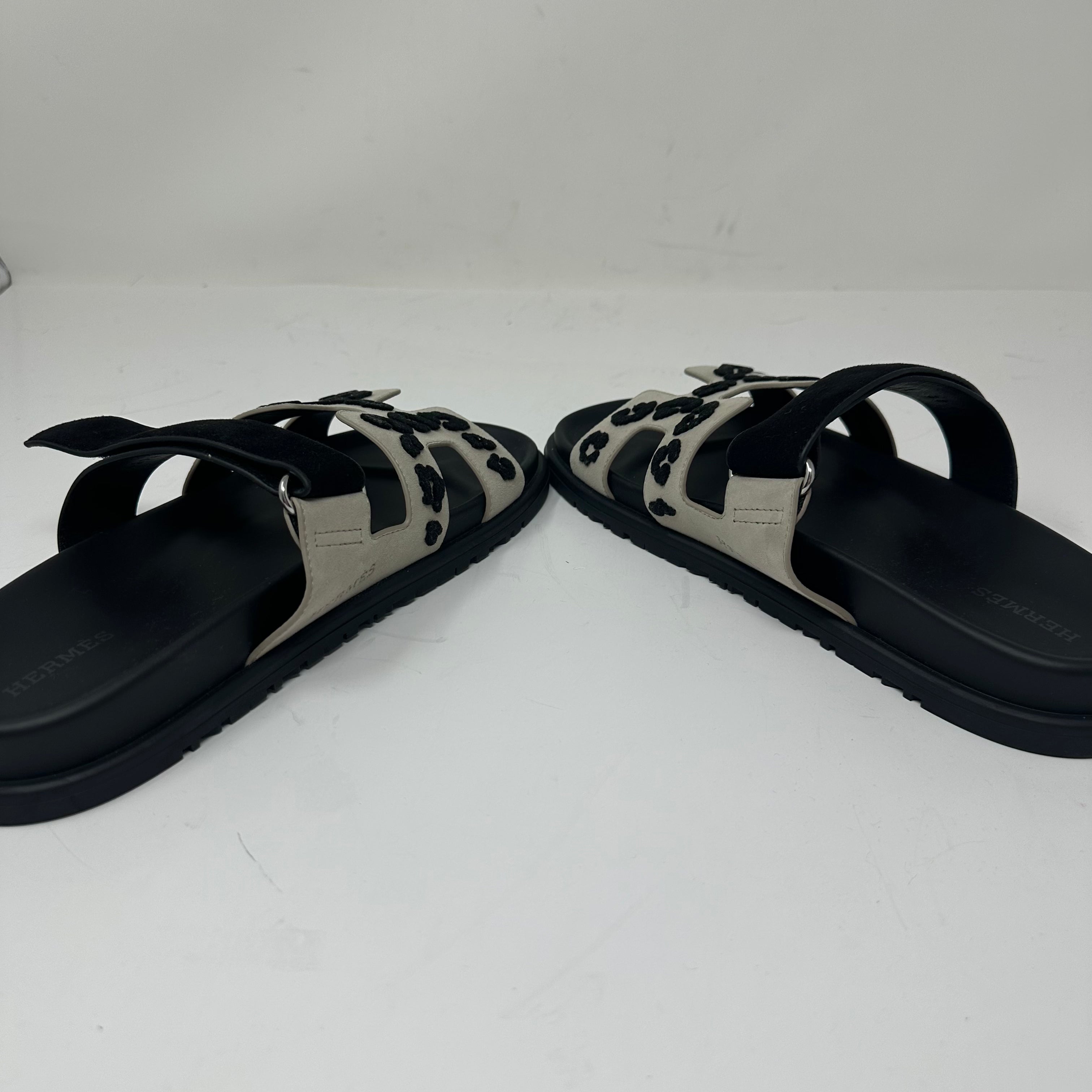 NEW Hermes Chypre Genuine Leather Suede Beige Esquisse Black Sandals Shoes 37