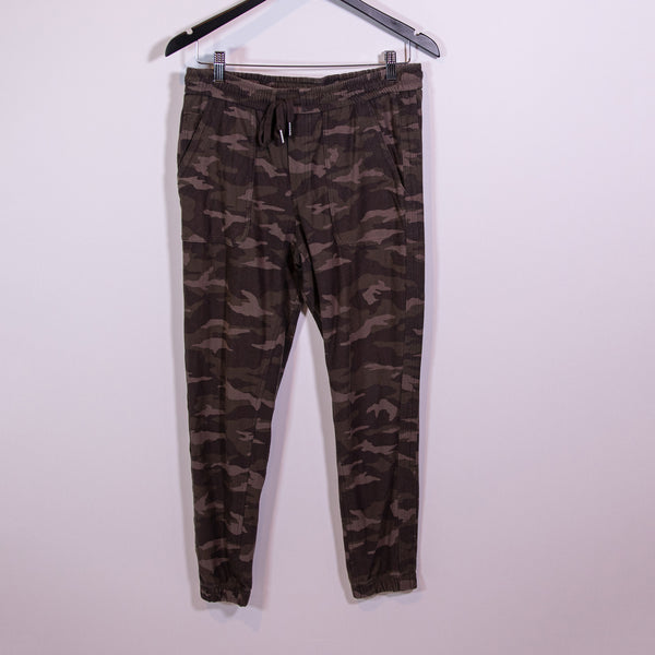 Athleta Women's Farallon Athletic Work Out Joggers Pants Camo Army Print 6