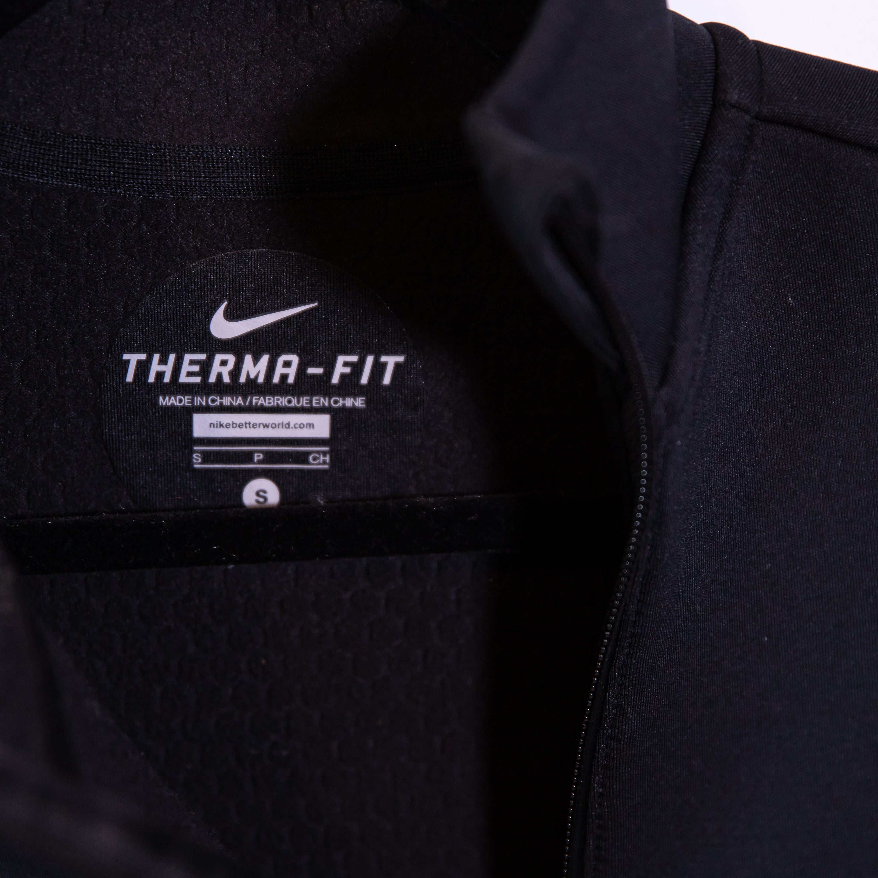 Nike Women's Therma Sphere Max Training Full Zip Sleeveless Vest Jacket Black S