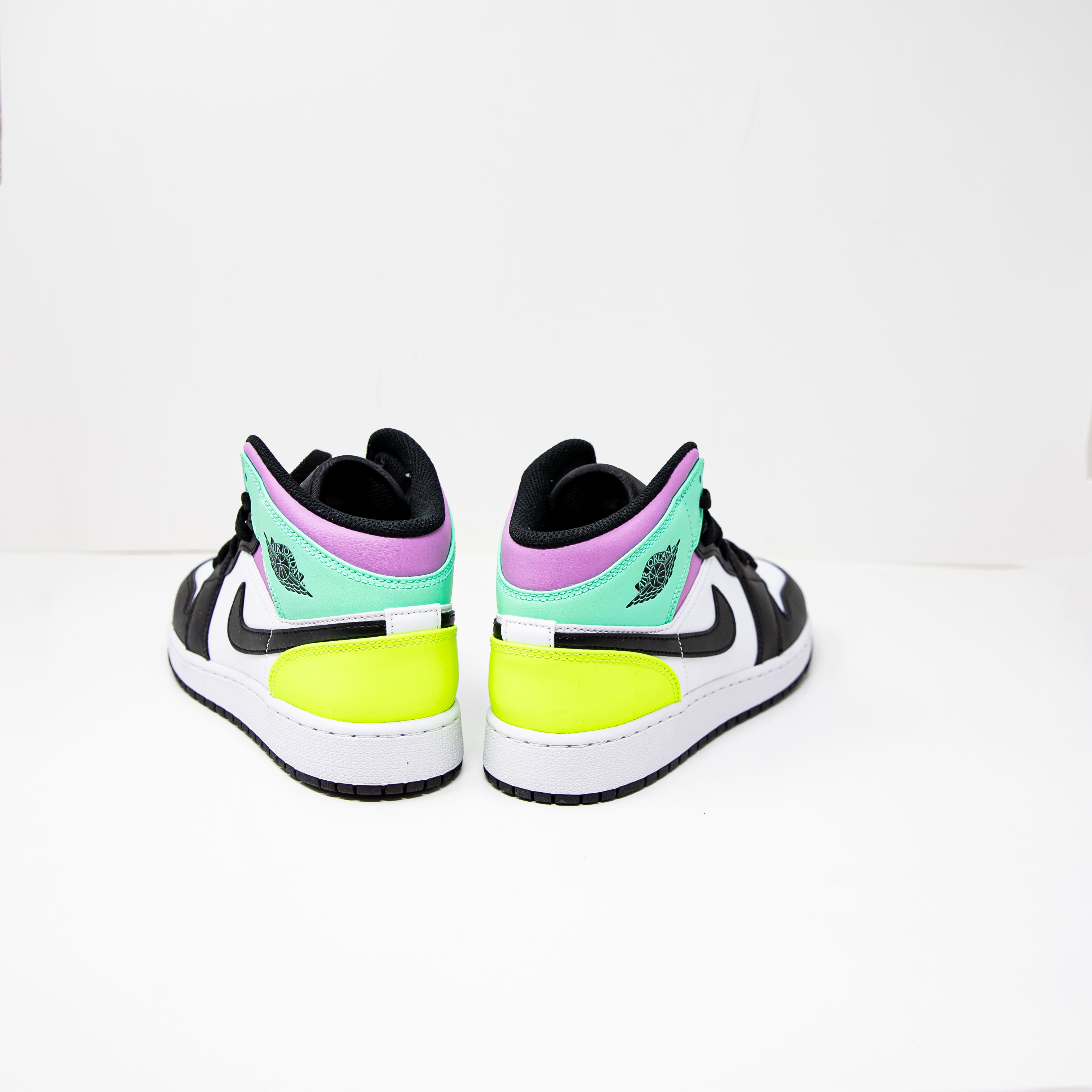 NEW Nike Air Jordan 1 Mid GS Pastel 554725-175 High Top Sneakers Shoes 6Y