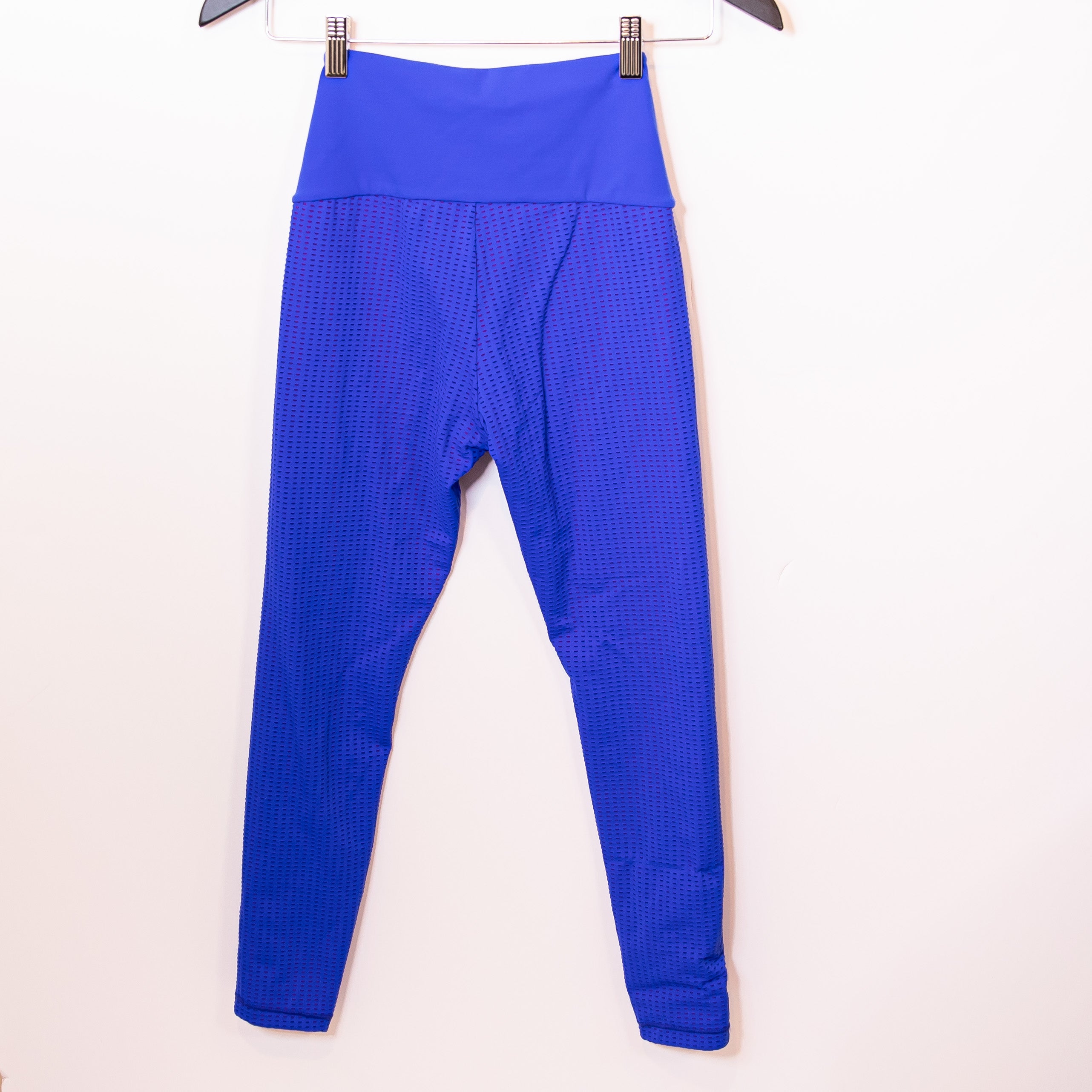 Maaji Activewear Blue Pink Perforated High Rise Athletic Work Out Leggings Pants