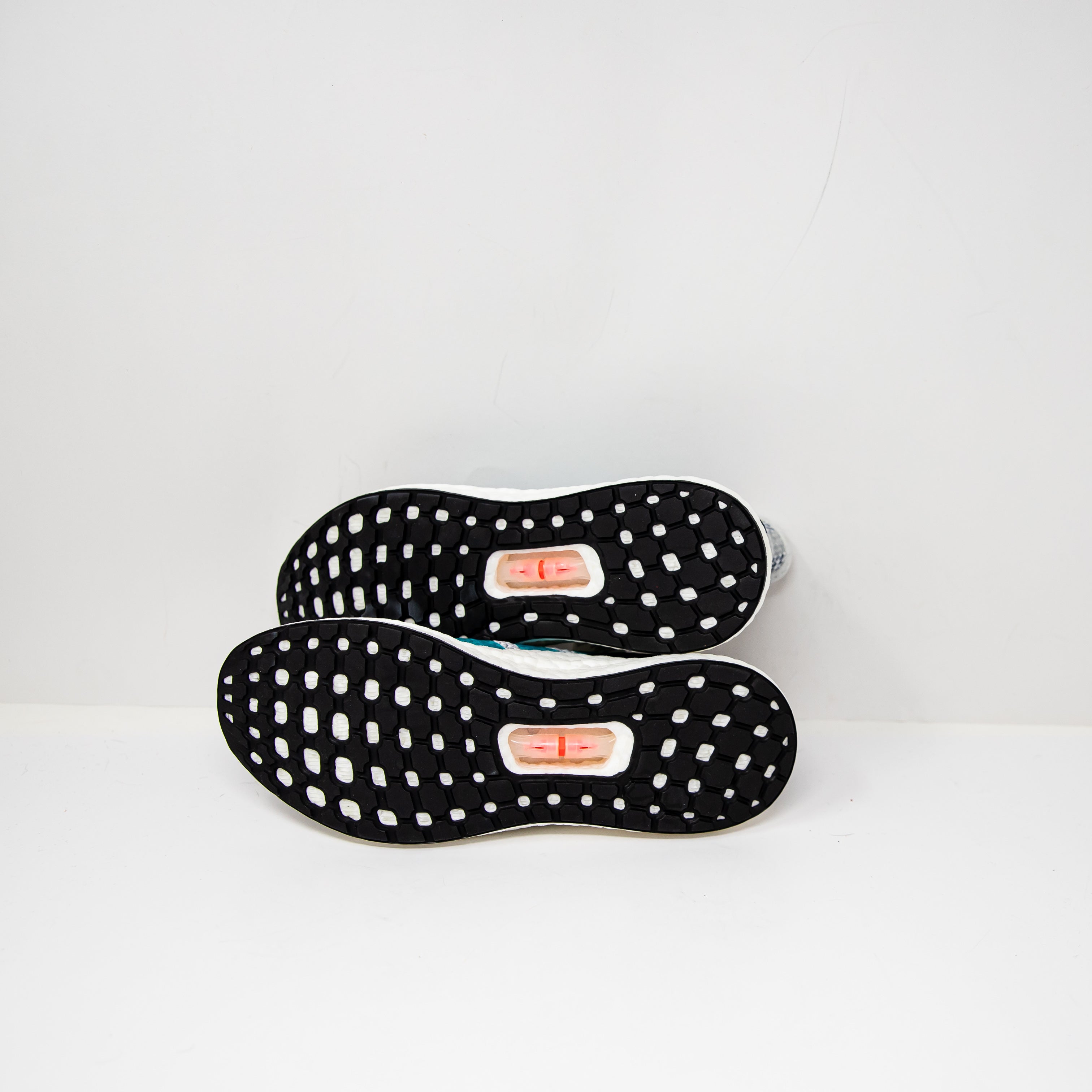 NEW Adidas Women's Am4ldn White Gray Black Lace Up Running Shoes Sneakers 6