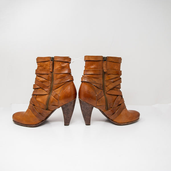 Frye Women's Mikaela Genuine Leather Strappy Heel Ankle Booties Boots Shoes 8.5