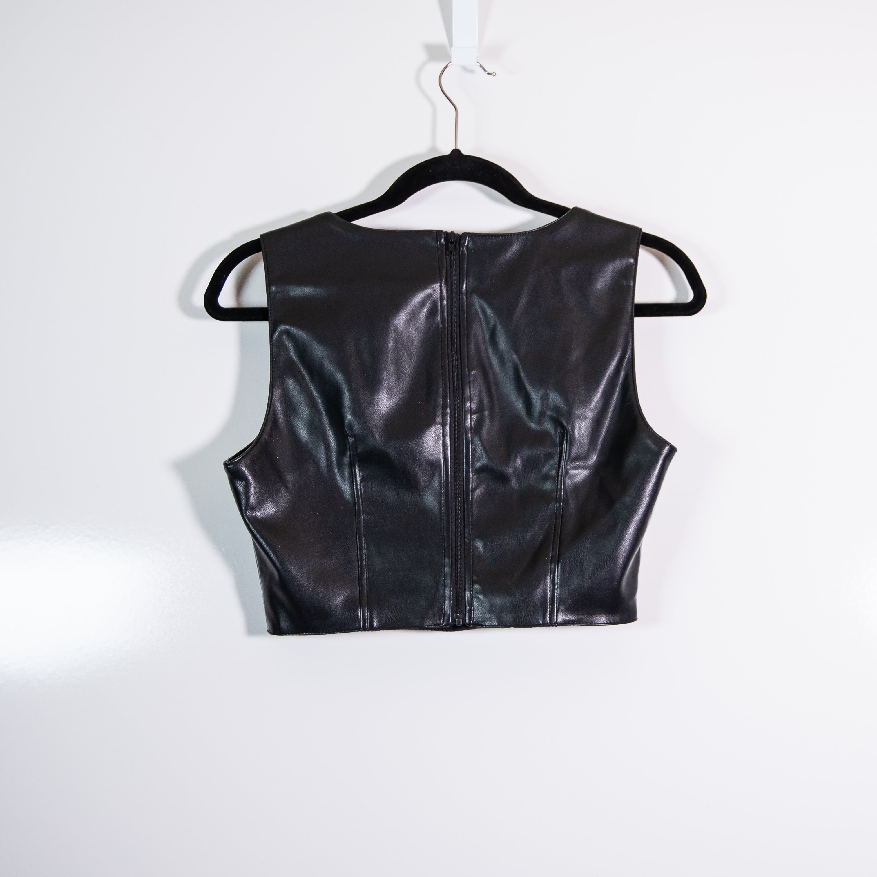 Avec Les Filles Faux Vegan Leather Square Neck Crop Tank Top Black Small