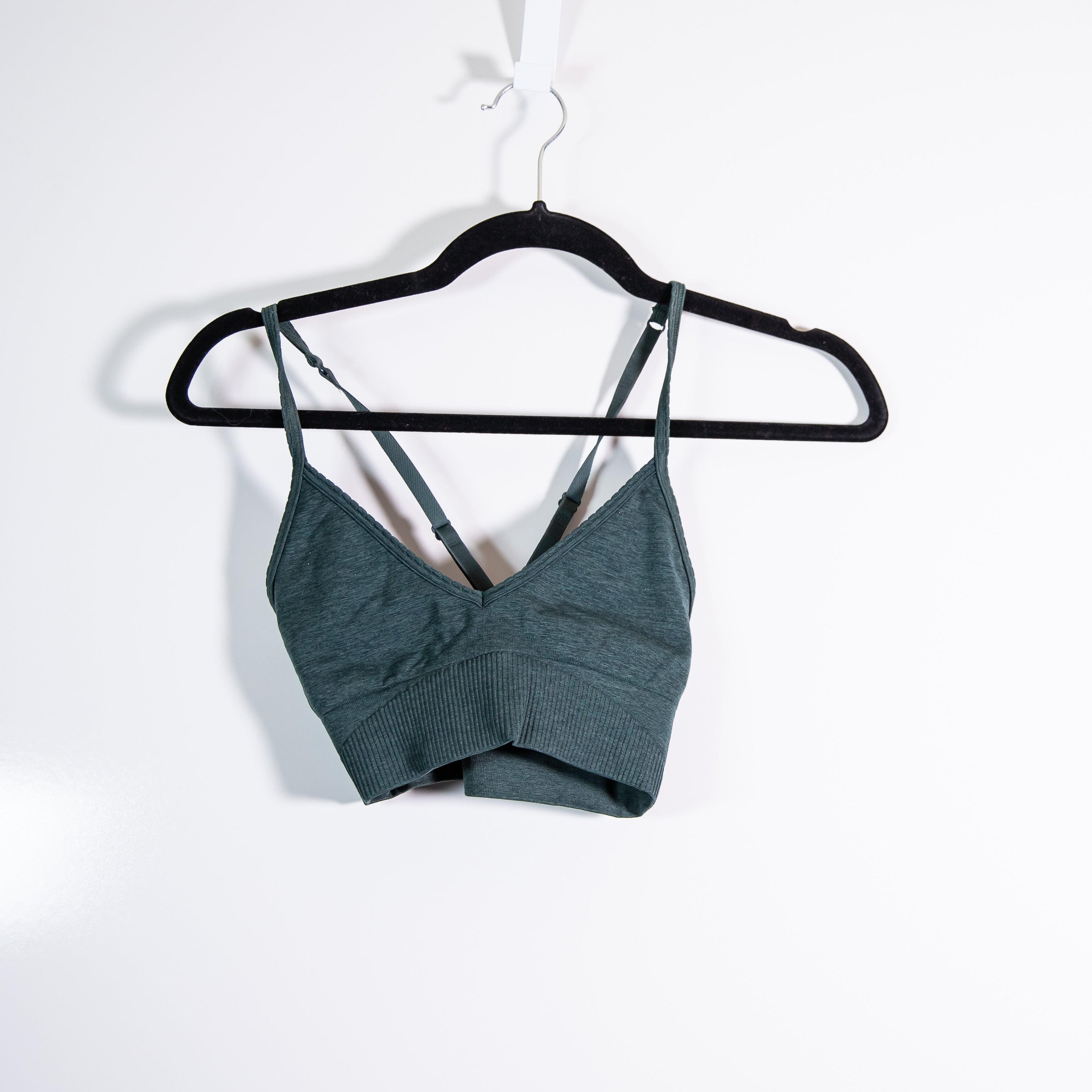 Lululemon Women's Ebb To Street Athletic Work Out Sports Bra Green Small