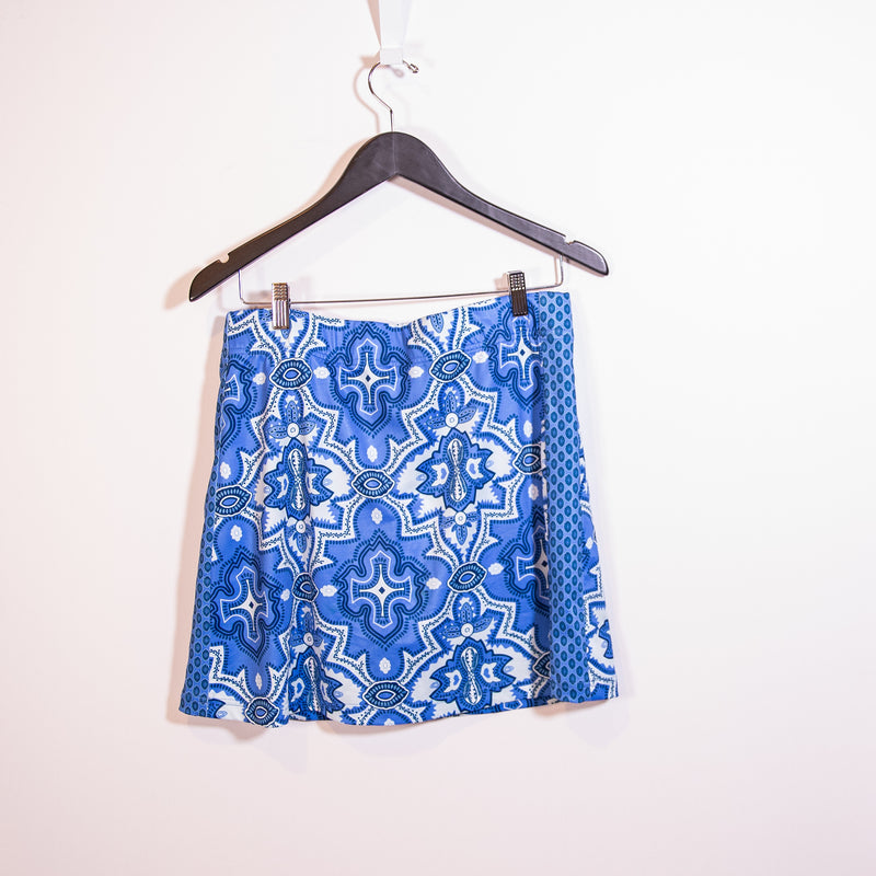 Gretchen Scott Blue White Print Pattern Lightweight Moisture Wicking Mini Skirt