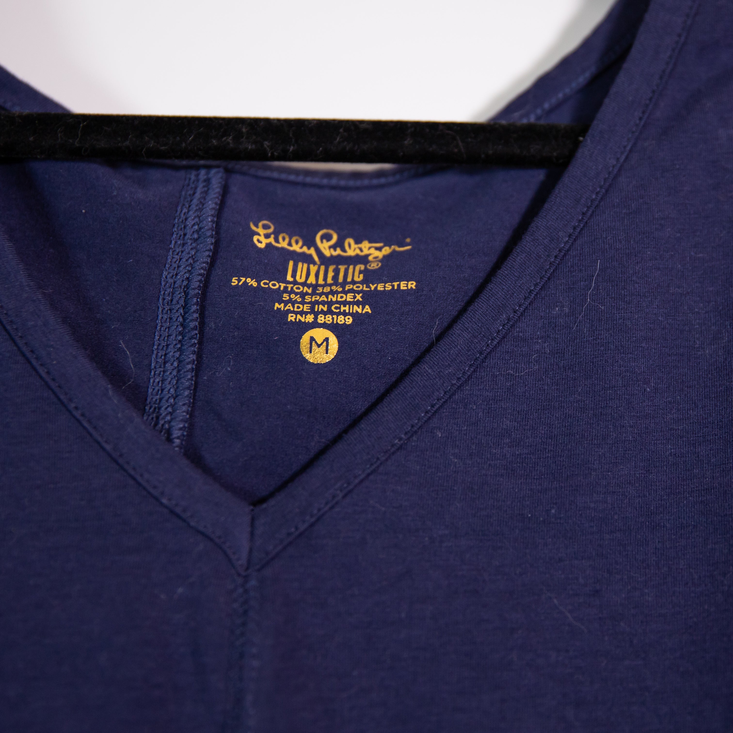 Lilly Pulitzer Luxletic Cotton Stretch V Neck Long Sleeve Tee Shirt Navy Blue M