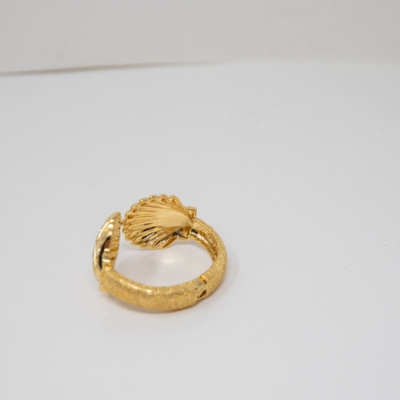 NEW Lilly Pulitzer Gold Metallic Sea Shell Crystal Jewel Hinge Bracelet Bangle