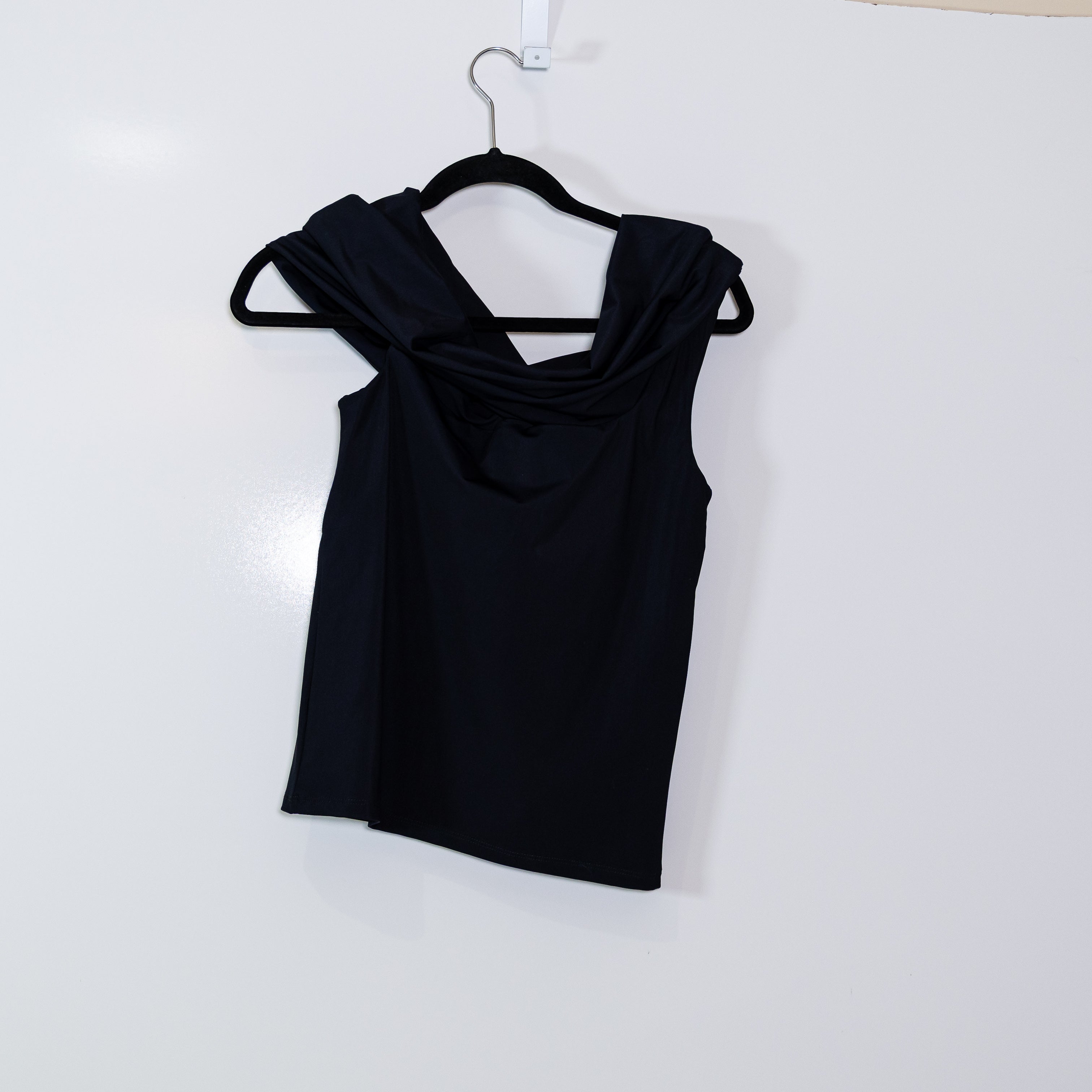 NEW Rohe Asymmetrical Off The Shoulder Jersey Stretch Knit Top Blouse Noir Black