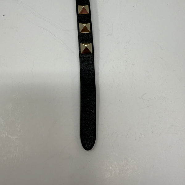 Valentino Garavani Platinum Plated Rockstud Spike Embellished Leather Bracelet