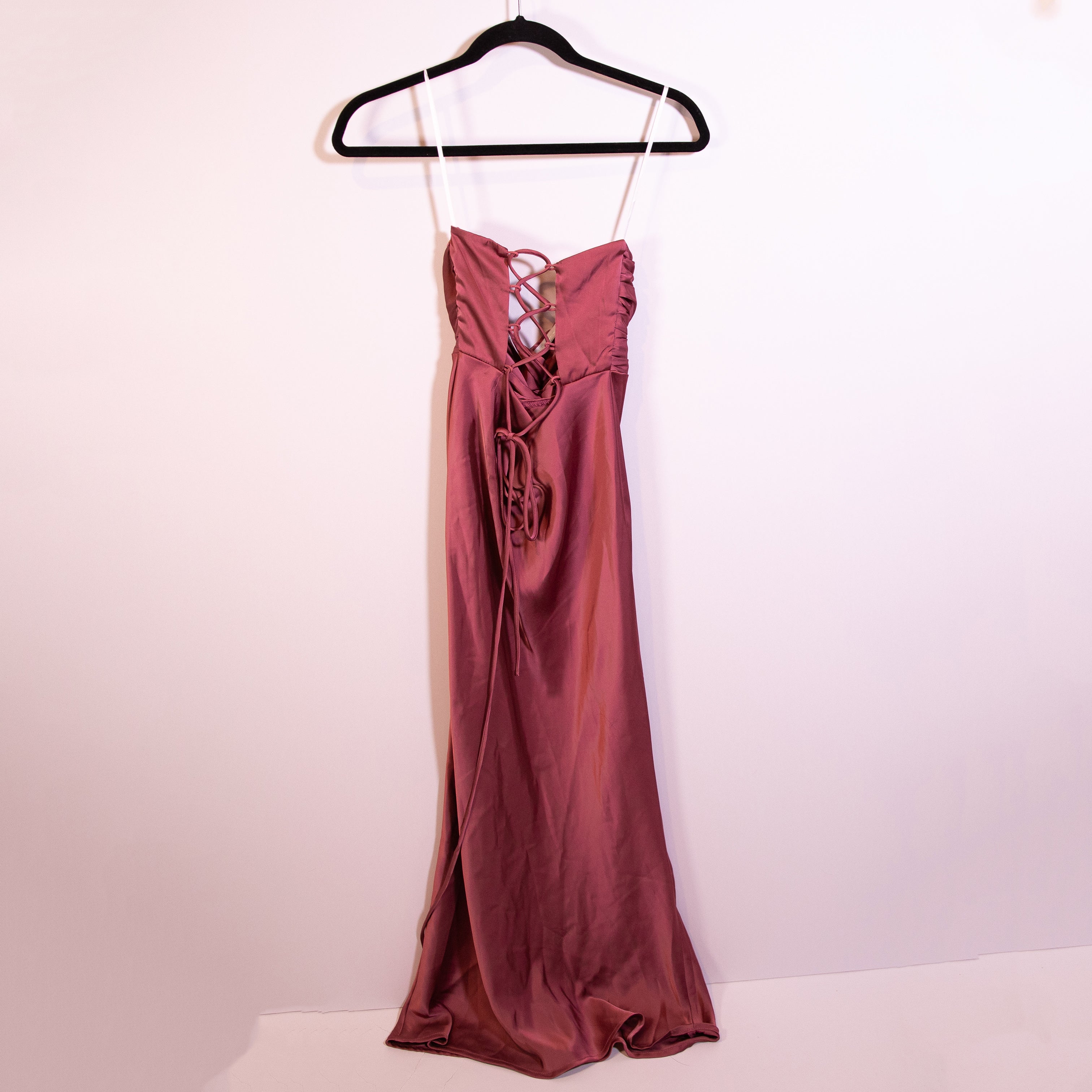 New Hello Molly Your Warmth Twist Bodice Strapless Midi Satin Slip Dress Rose 6