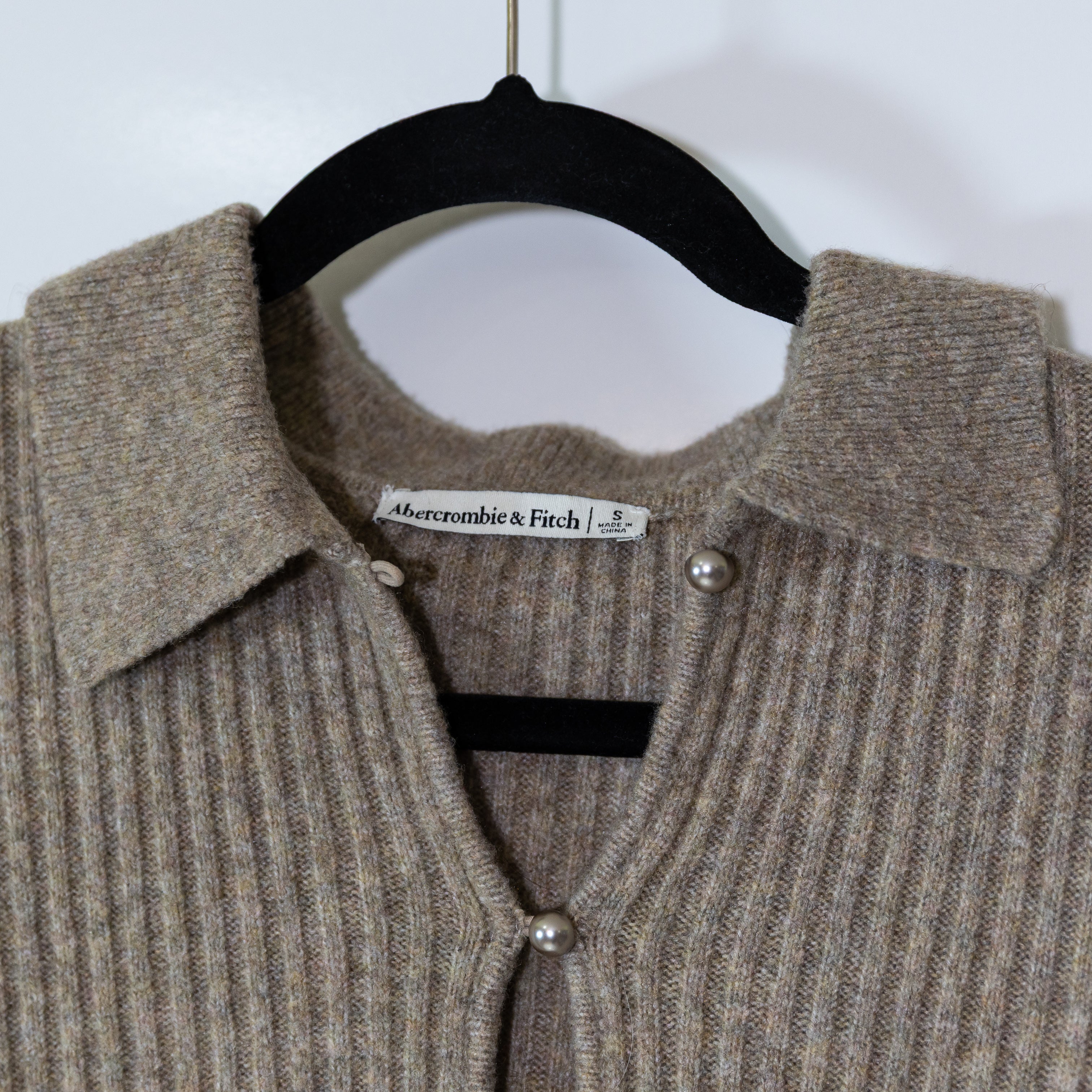 Abercrombie & Fitch Wool Blend Ribbed Knit Stretch Collared Button Front Sweater