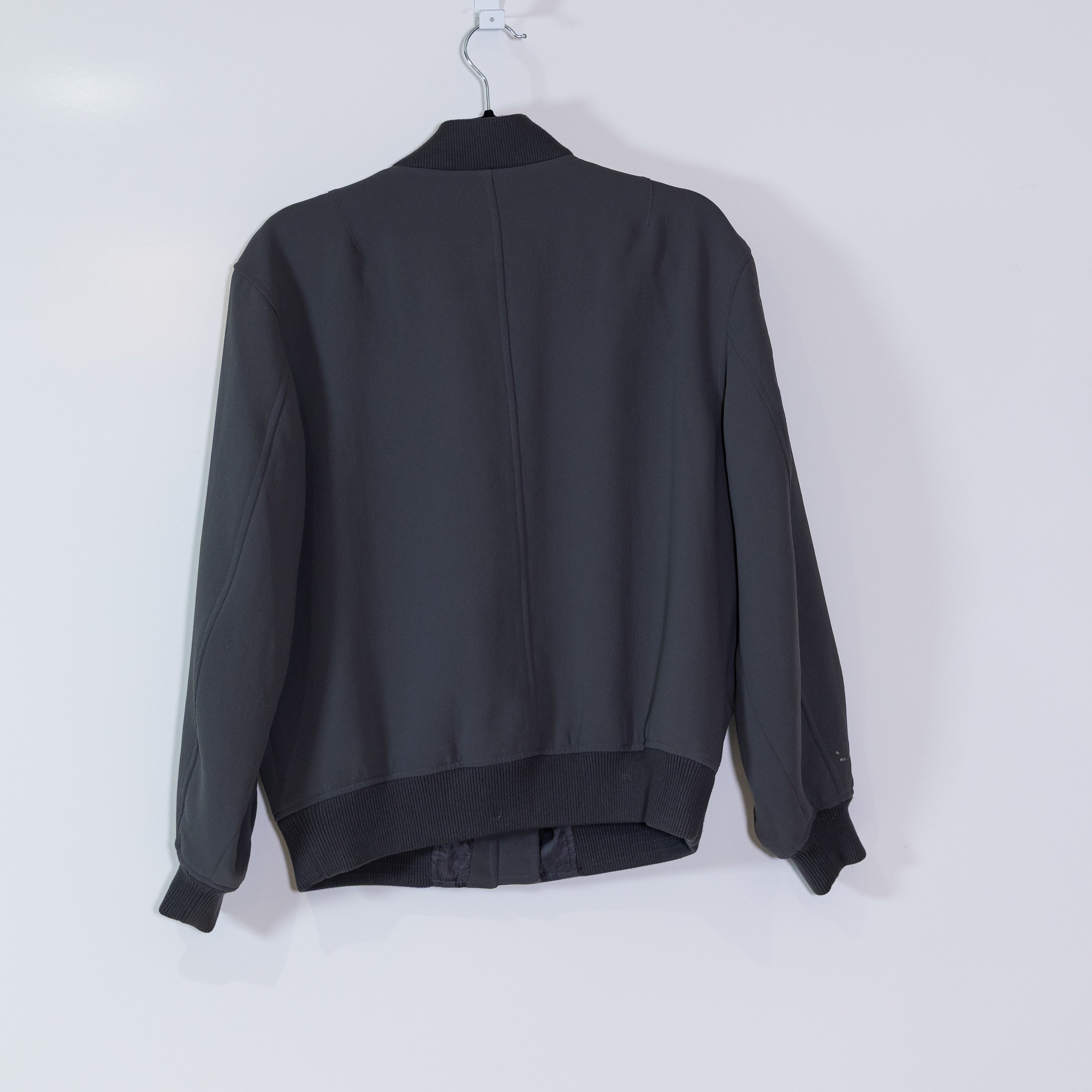 Wilfred Aritzia Numbers Relaxed Crepe Full Zip Collarless Bomber Jacket Gray S