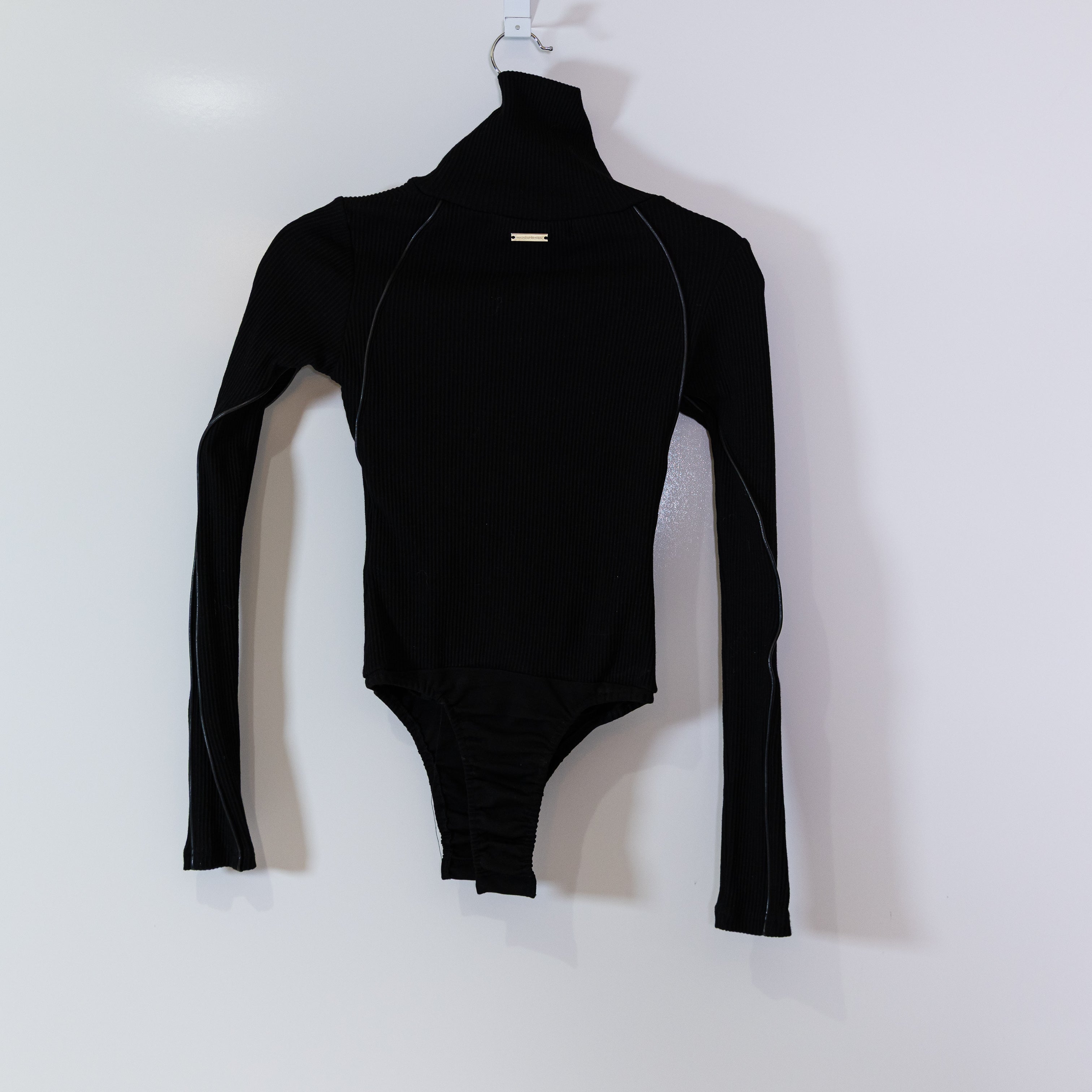 NEW Maniere De Voir Mock Neck Ribbed Long Sleeve One Piece Bodysuit Black 4